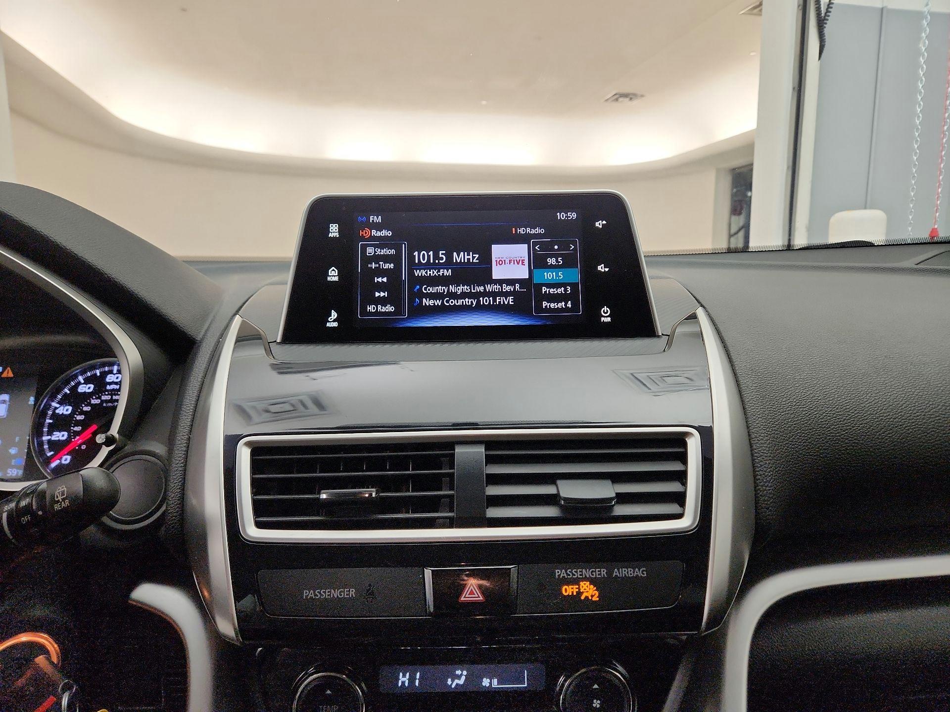 Thumbnail: 2019 Mitsubishi Eclipse Cross - 15