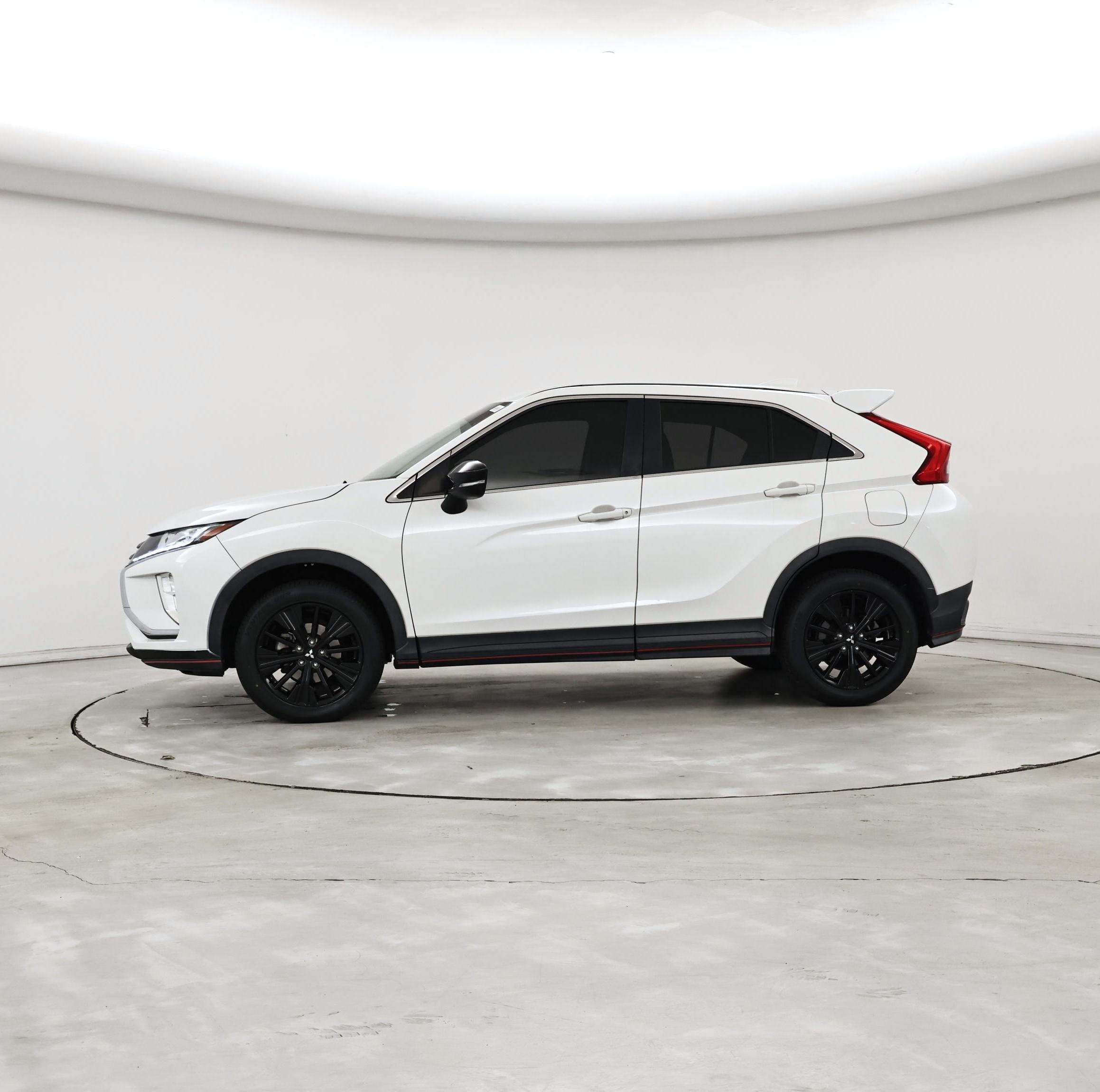 Thumbnail: 2019 Mitsubishi Eclipse Cross - 3