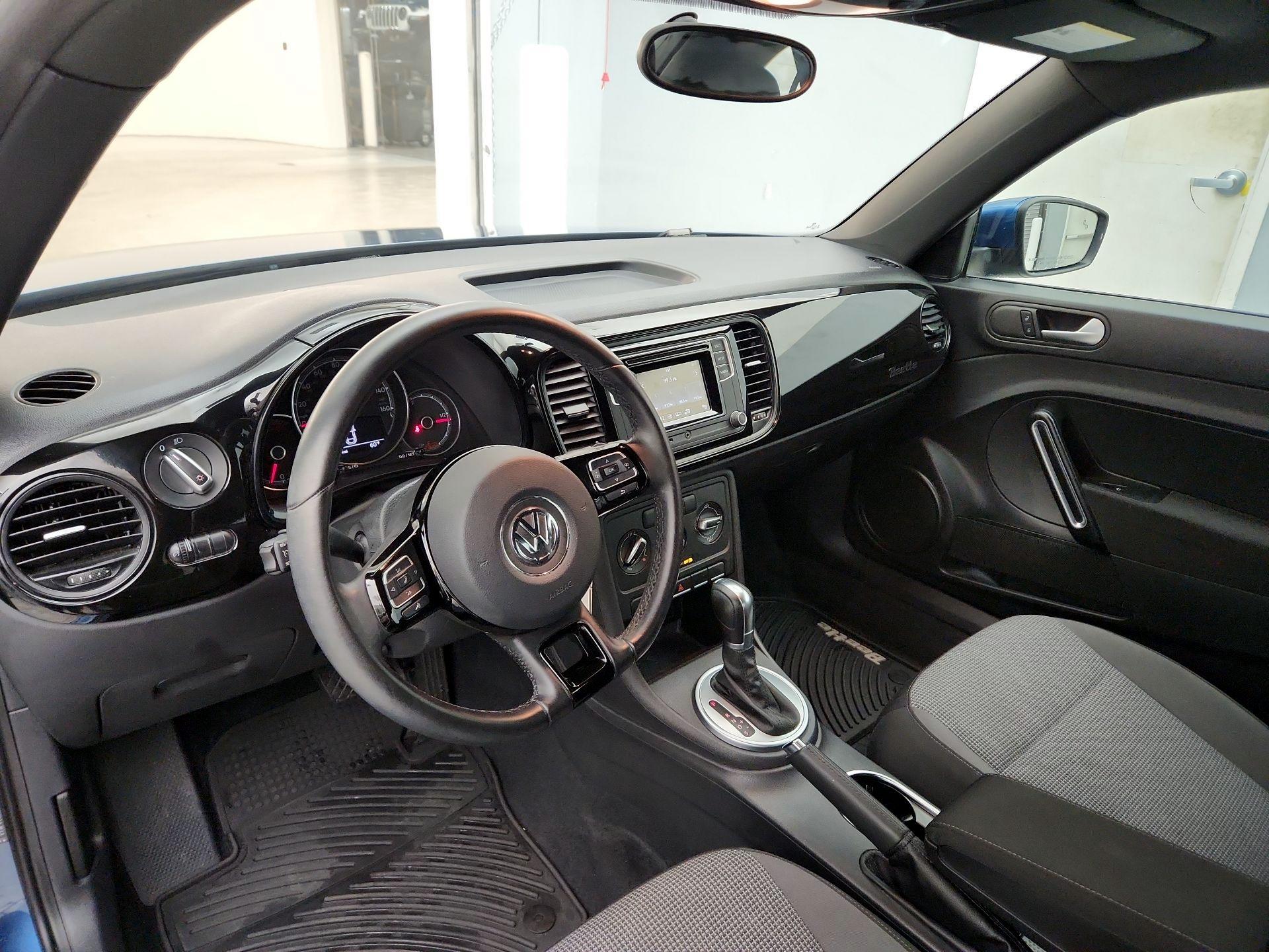 Thumbnail: 2019 Volkswagen Beetle - 9