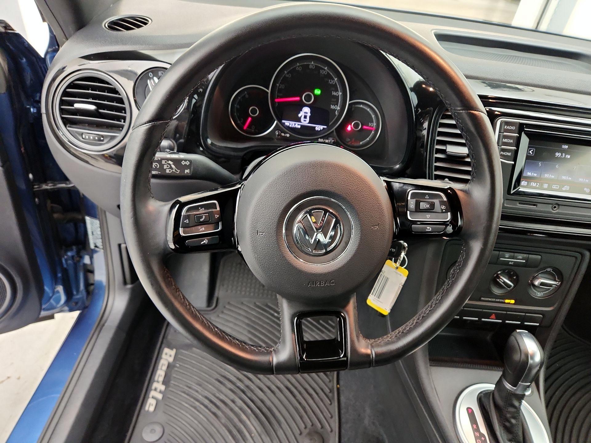 Thumbnail: 2019 Volkswagen Beetle - 10