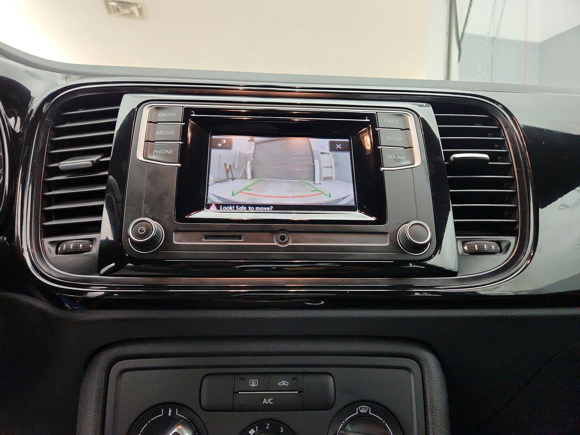 Thumbnail: 2019 Volkswagen Beetle - 14