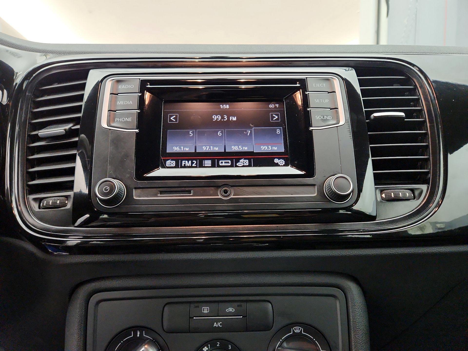 Thumbnail: 2019 Volkswagen Beetle - 15