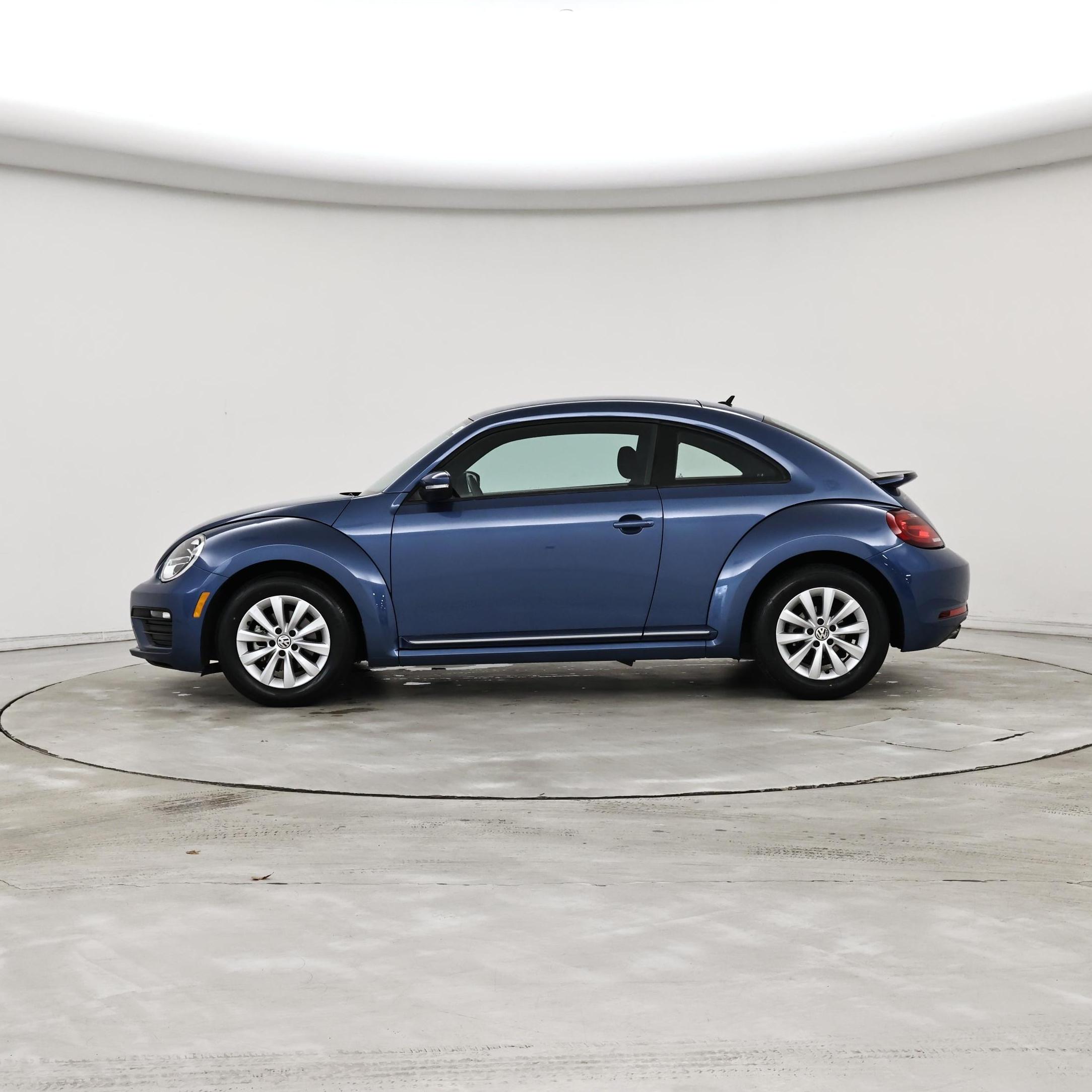 Thumbnail: 2019 Volkswagen Beetle - 3