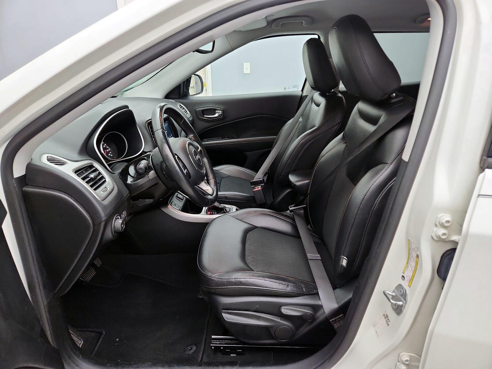 Thumbnail: 2019 Jeep Compass - 11