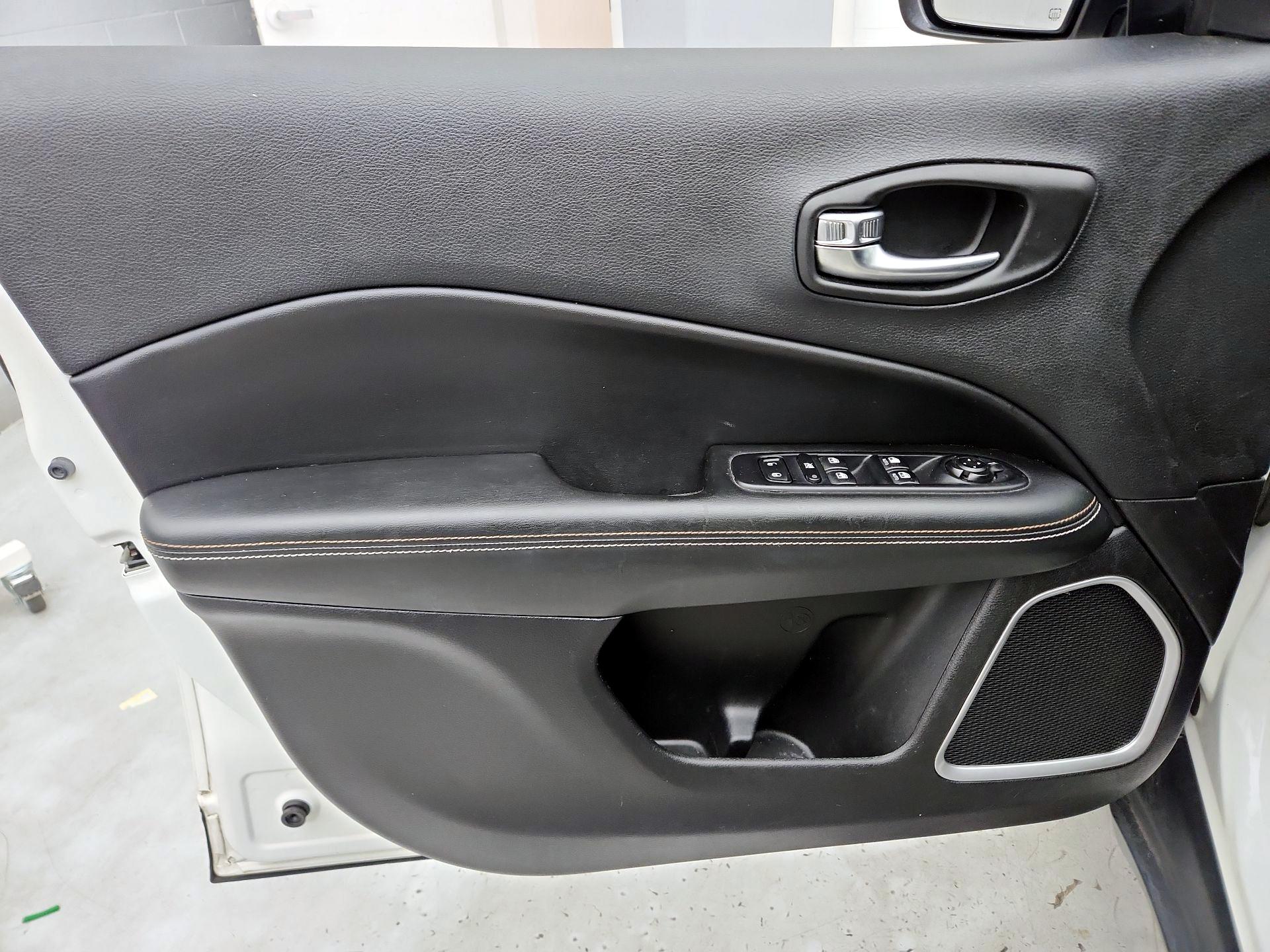 Thumbnail: 2019 Jeep Compass - 12