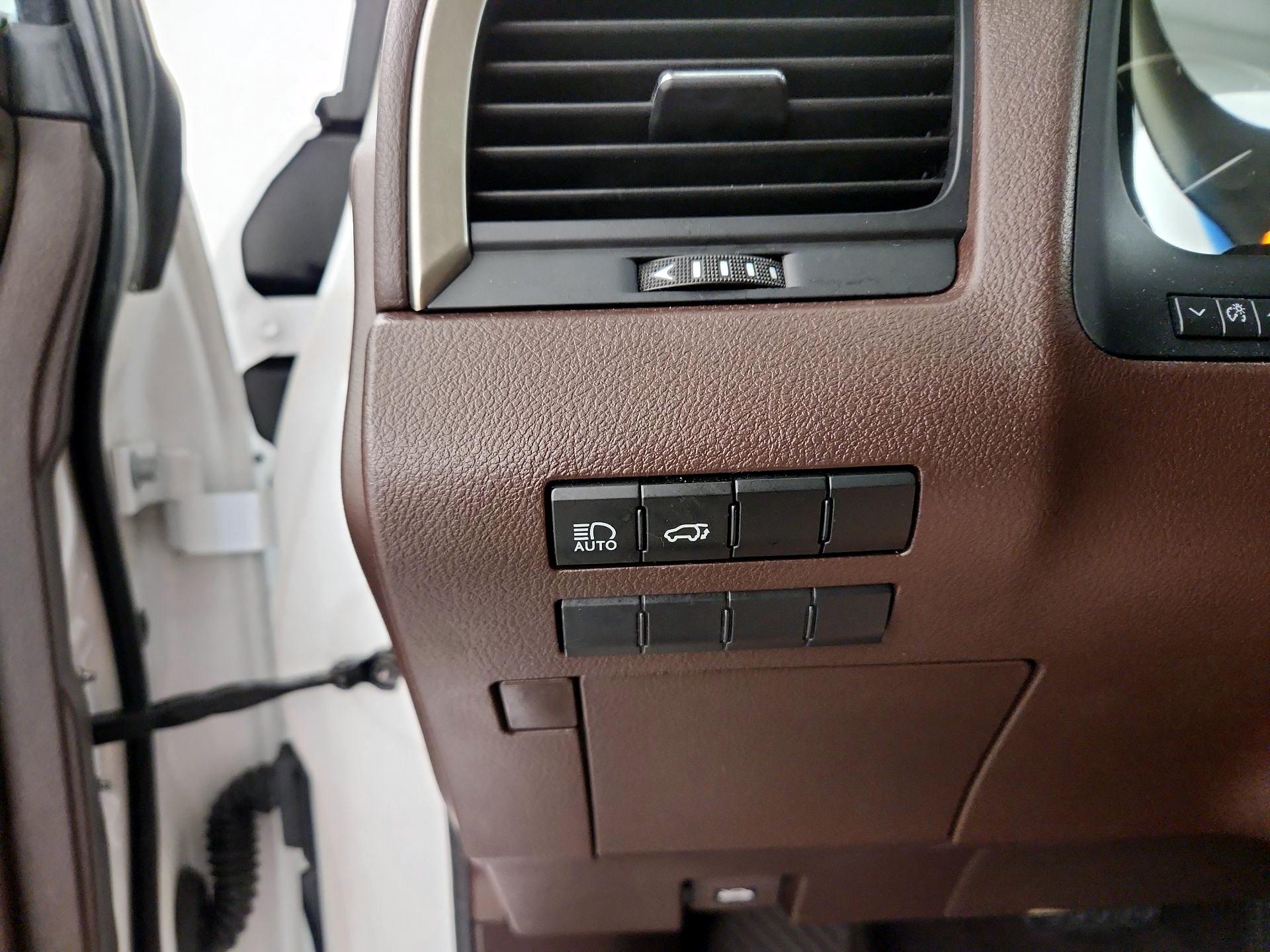 Thumbnail: 2016 Lexus RX - 13