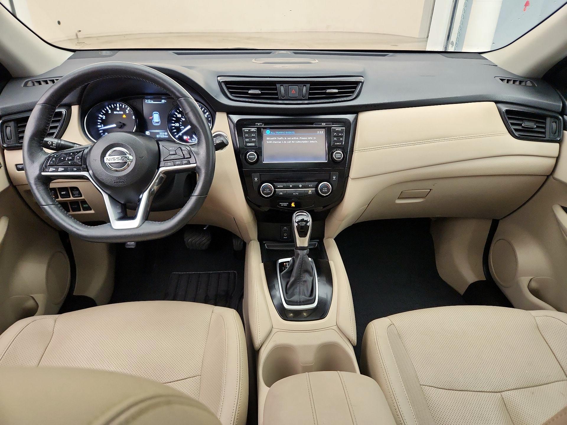 Thumbnail: 2017 Nissan Rogue - 9