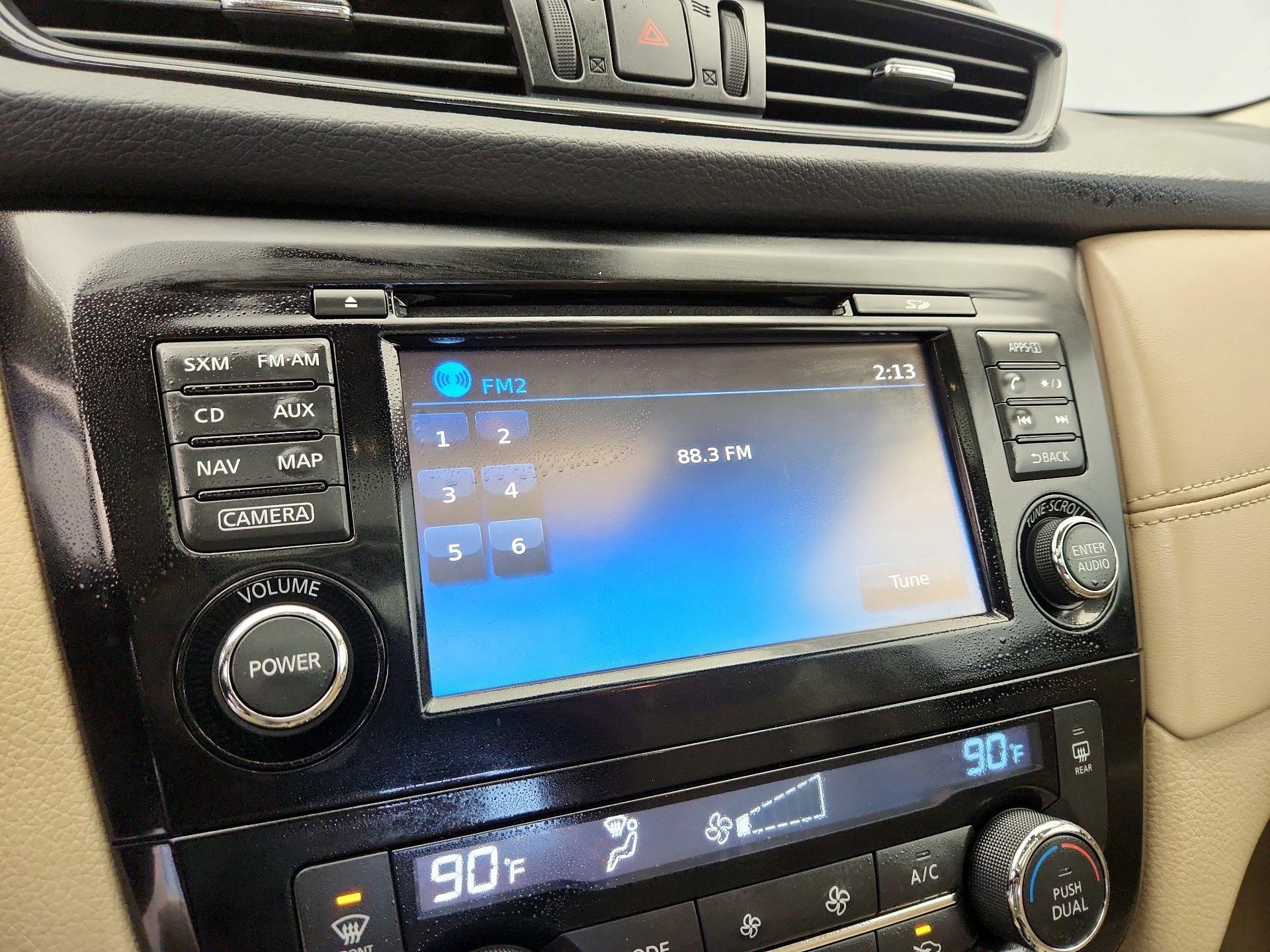 Thumbnail: 2017 Nissan Rogue - 16