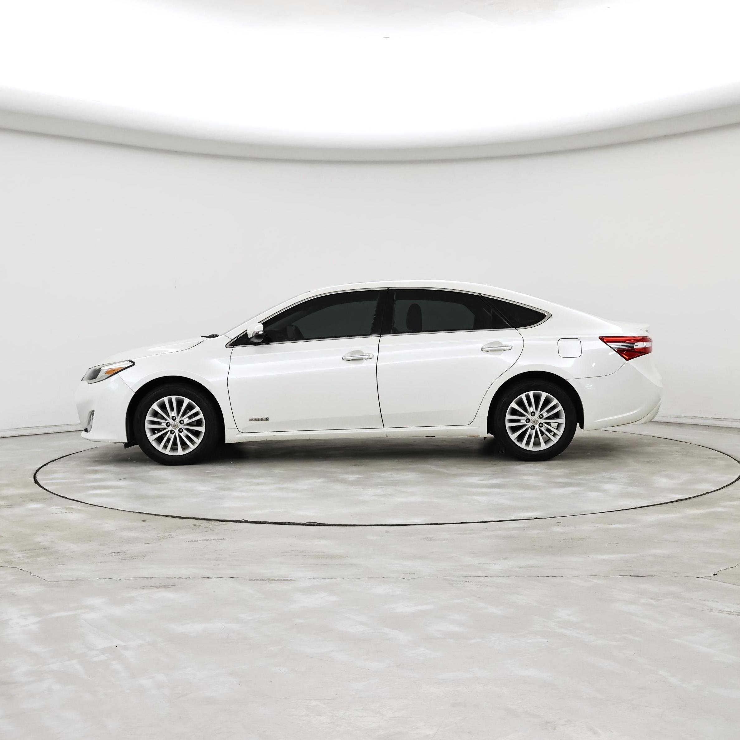 Thumbnail: 2014 Toyota Avalon - 3