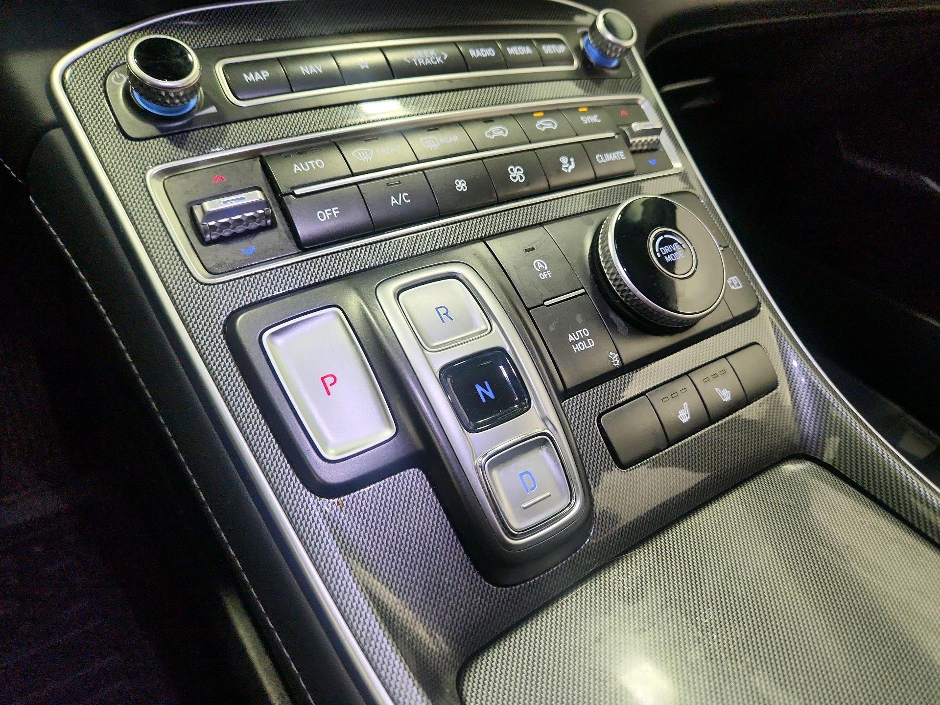 Thumbnail: 2023 Hyundai Santa Fe - 18