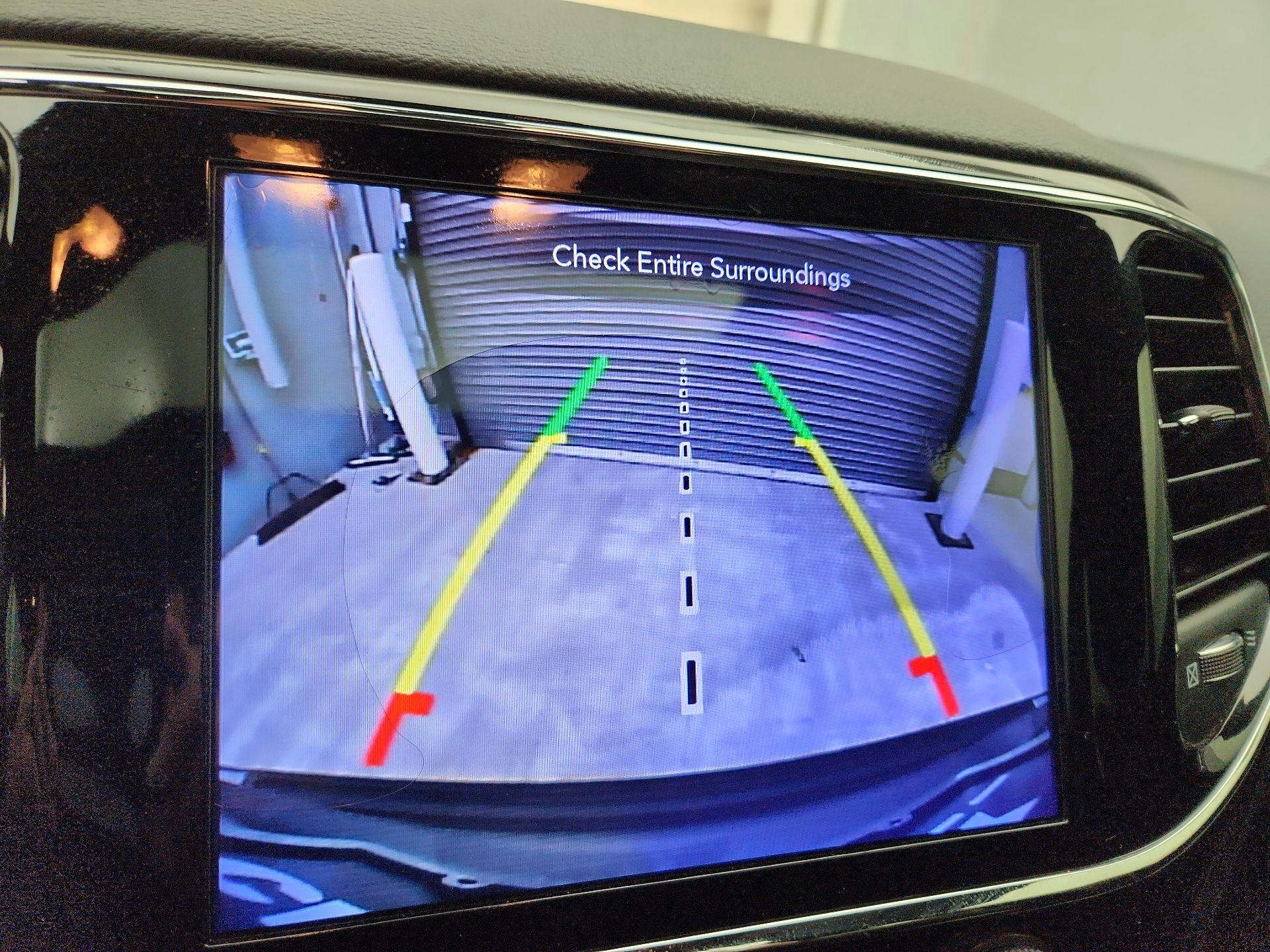 Thumbnail: 2020 Jeep Grand Cherokee - 15