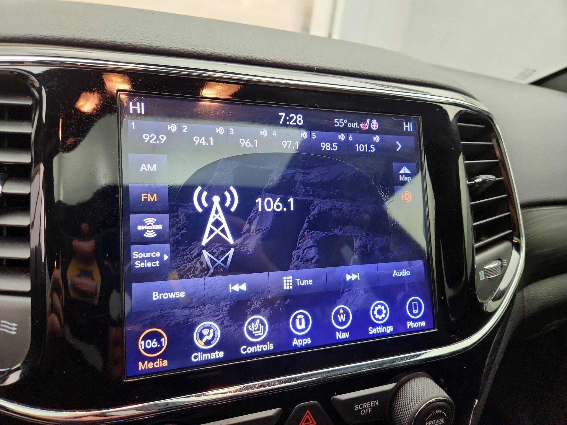 Thumbnail: 2020 Jeep Grand Cherokee - 16