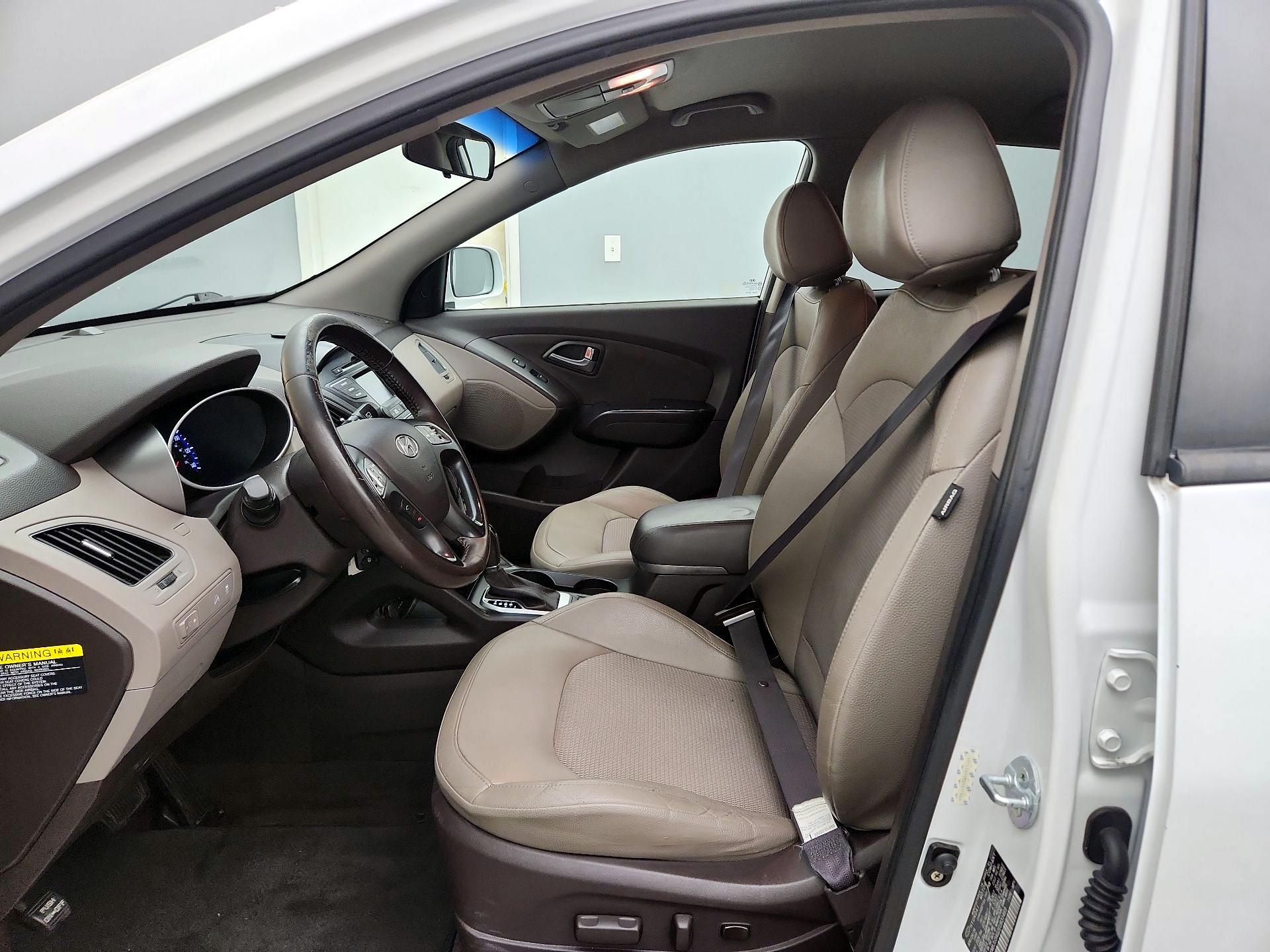 Thumbnail: 2014 Hyundai Tucson - 11