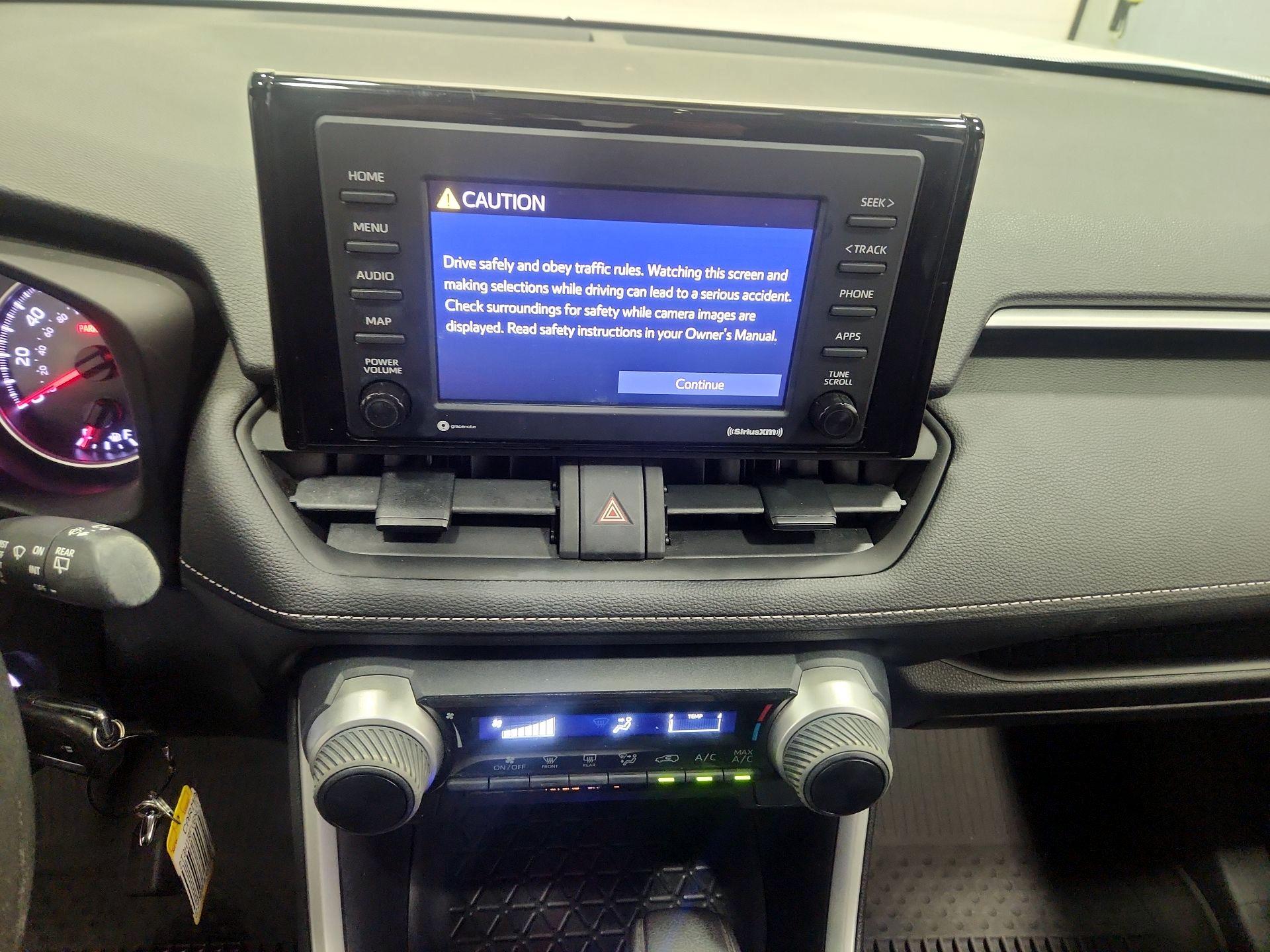 Thumbnail: 2022 Toyota RAV4 - 15