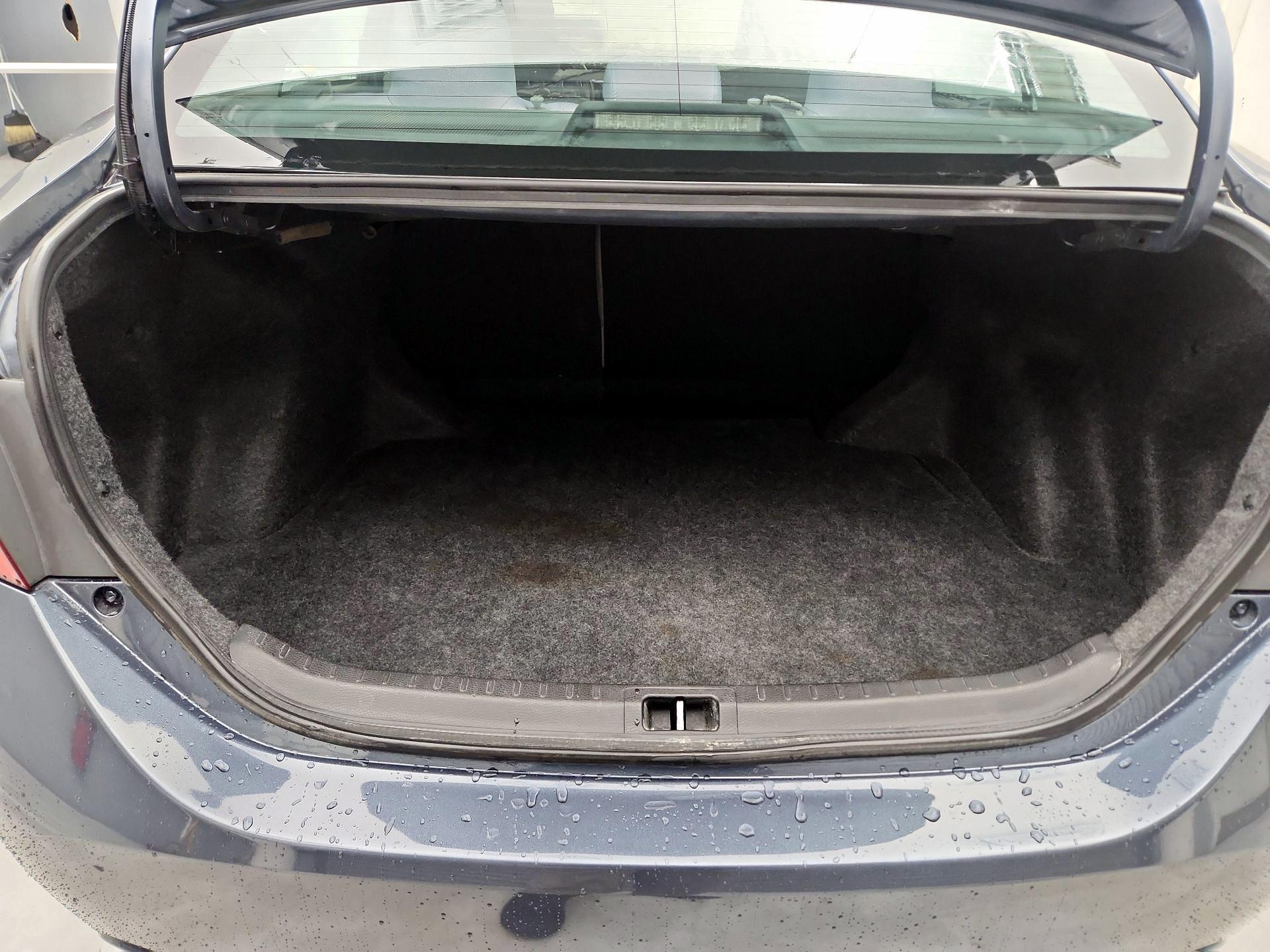 Thumbnail: 2015 Toyota Corolla - 20