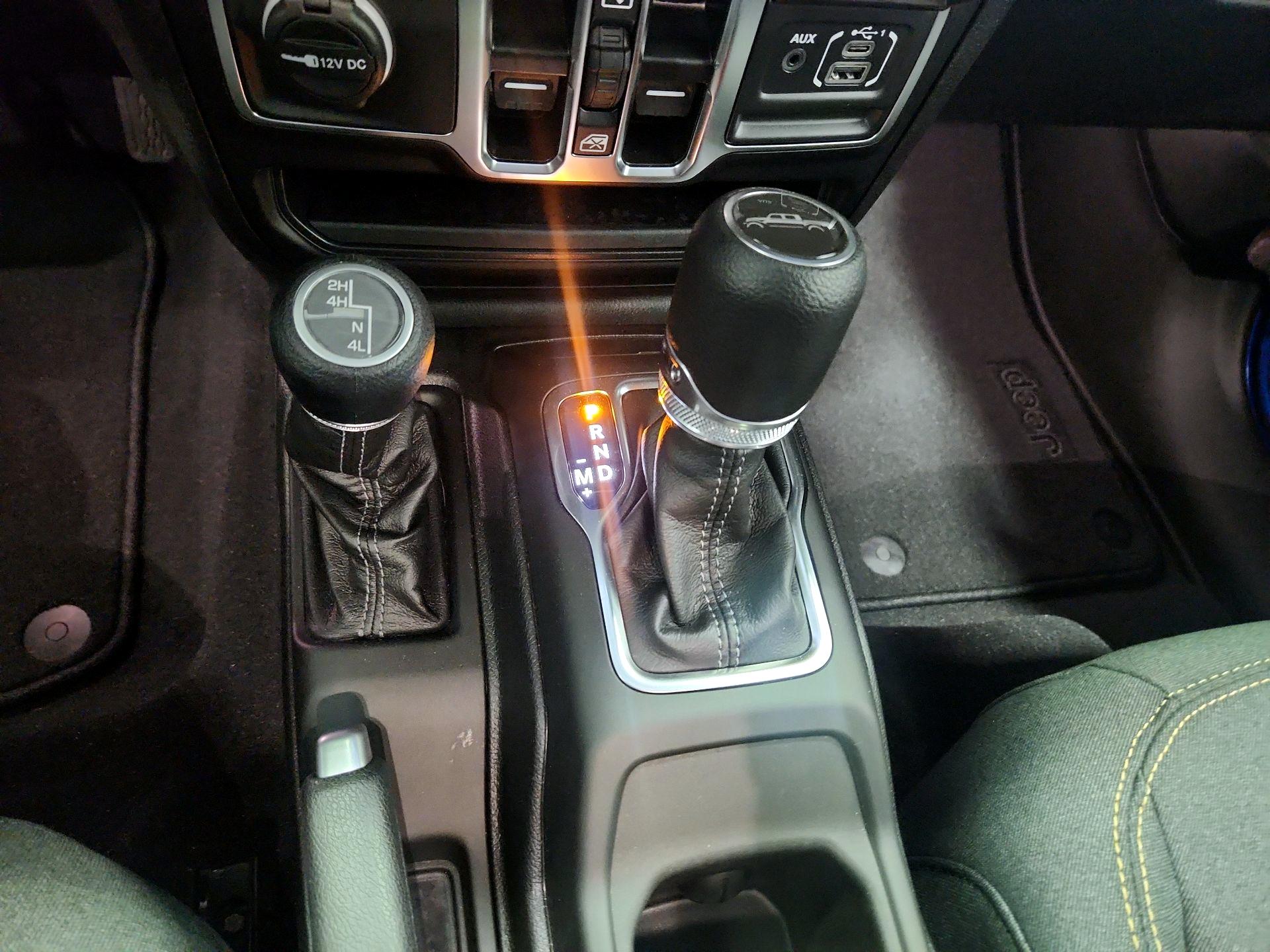 Thumbnail: 2025 Jeep Gladiator - 17