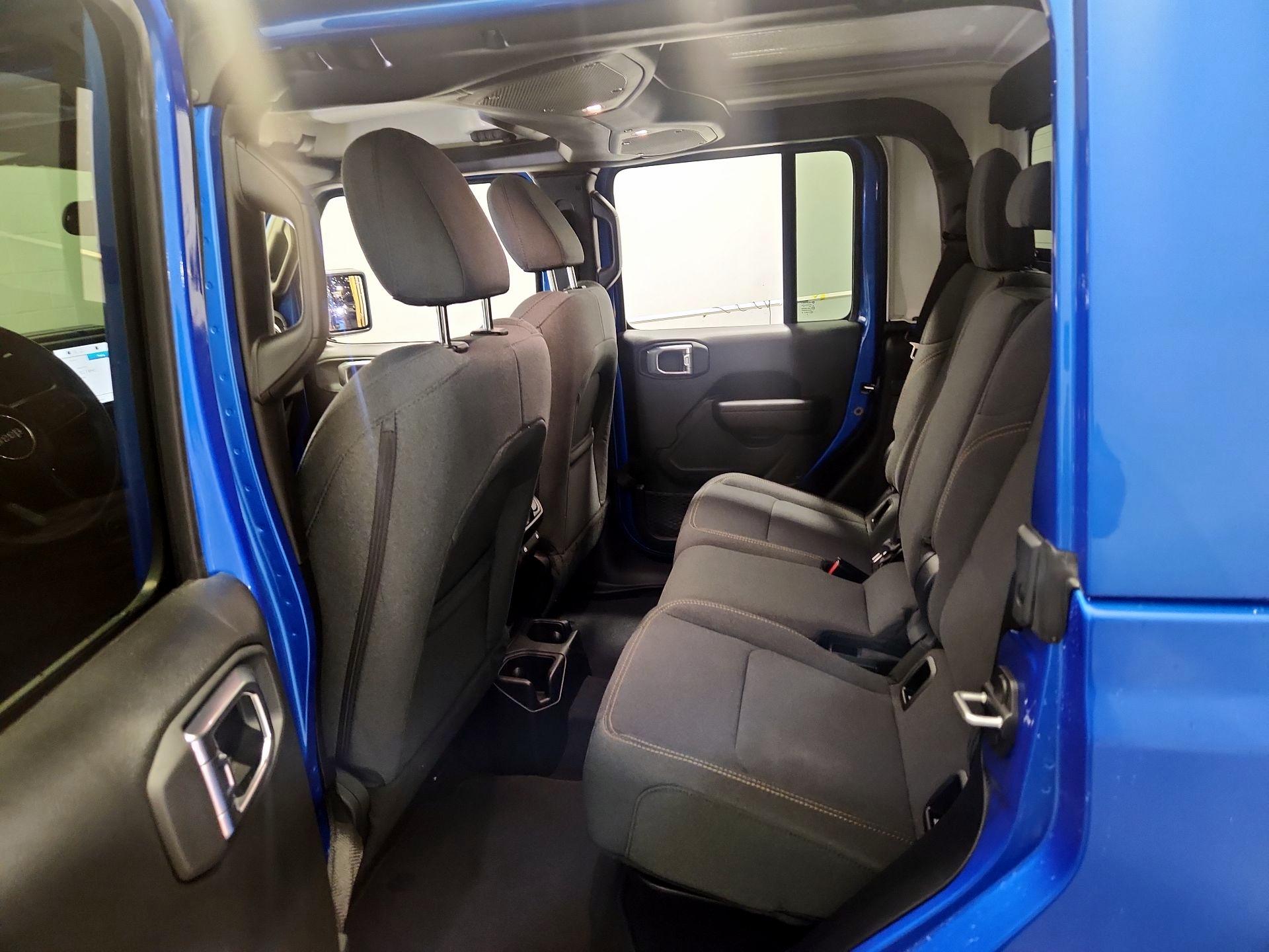 Thumbnail: 2025 Jeep Gladiator - 19