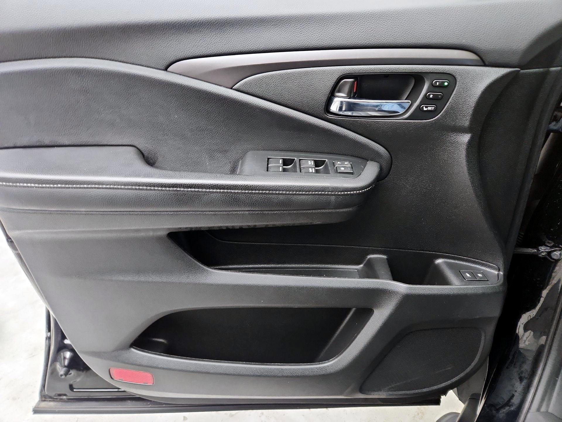 Thumbnail: 2021 Honda Pilot - 12