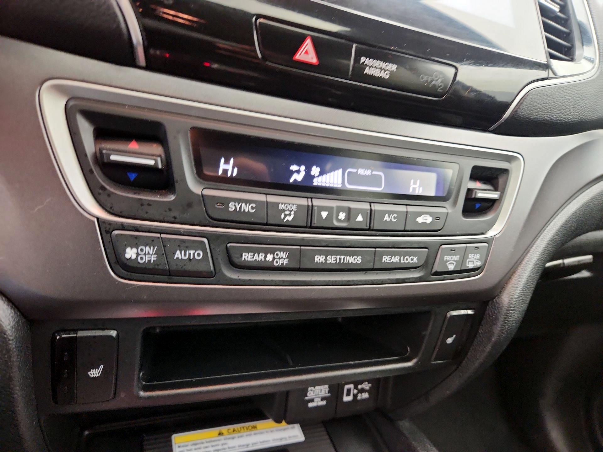 Thumbnail: 2021 Honda Pilot - 16