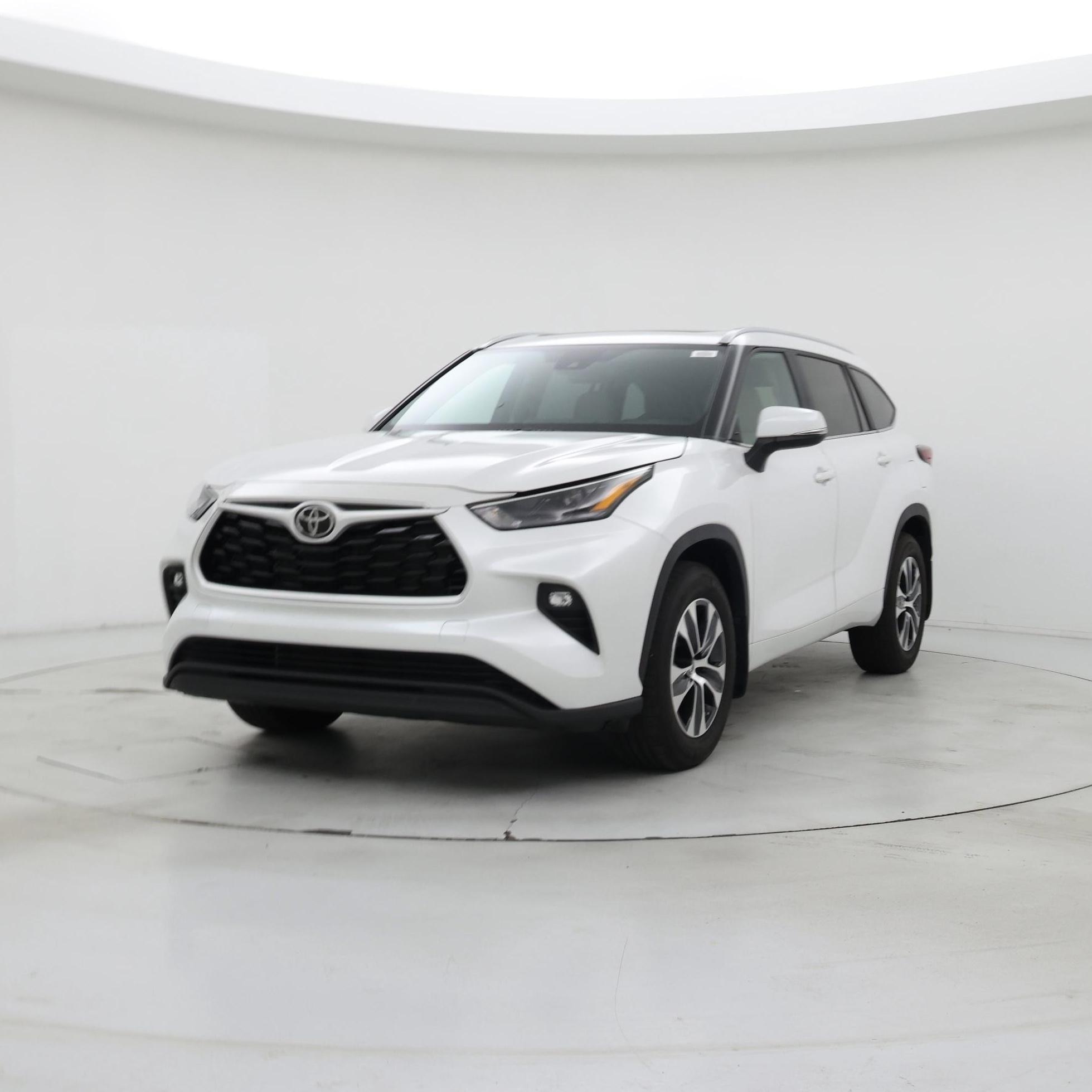 Thumbnail: 2024 Toyota Highlander - 4
