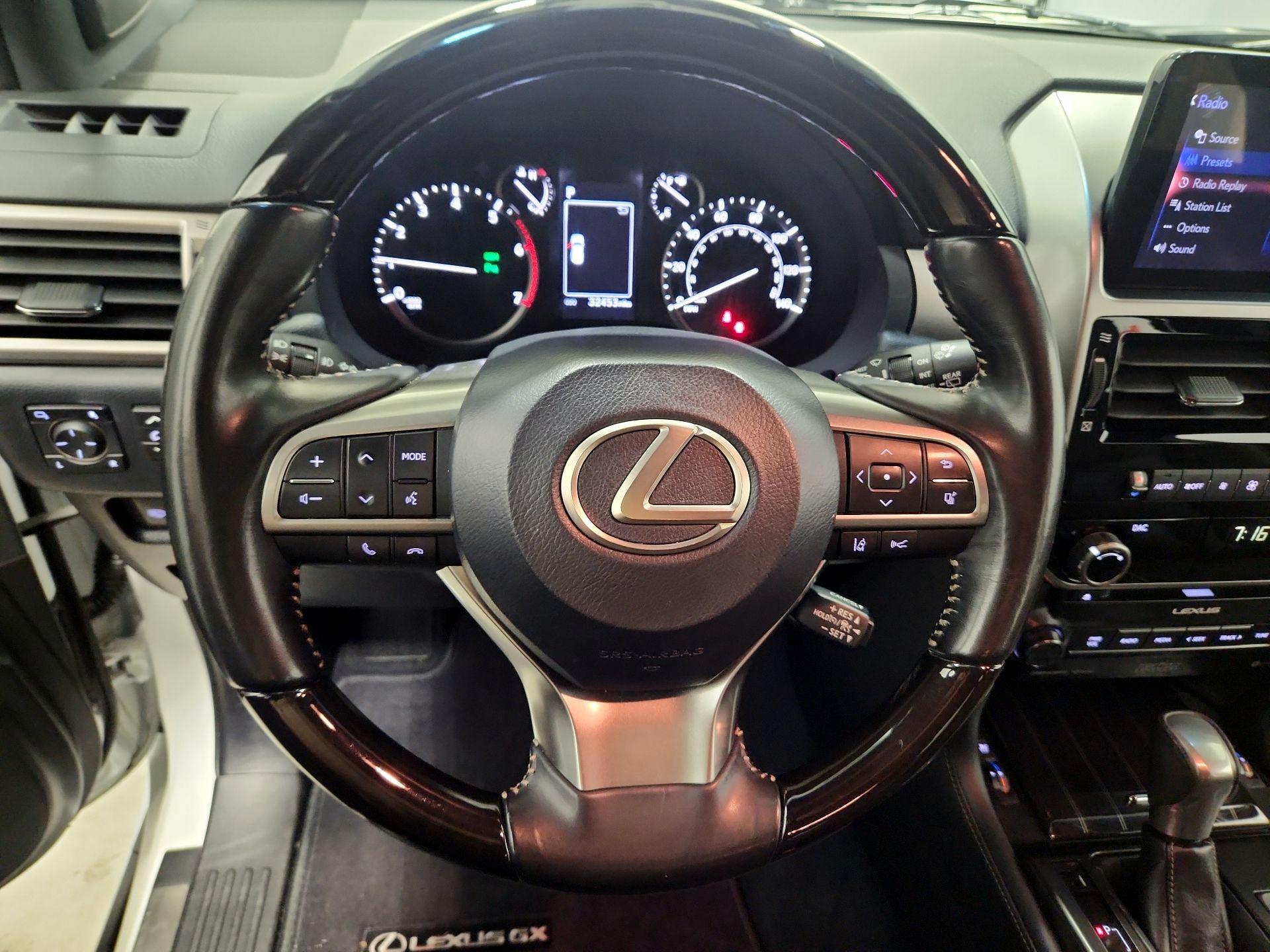 Thumbnail: 2023 Lexus GX - 10