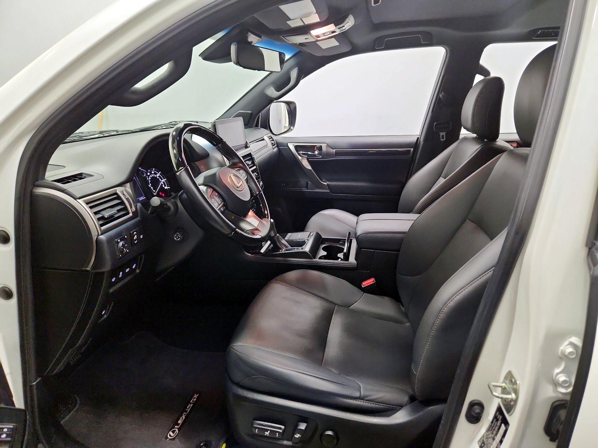Thumbnail: 2023 Lexus GX - 11