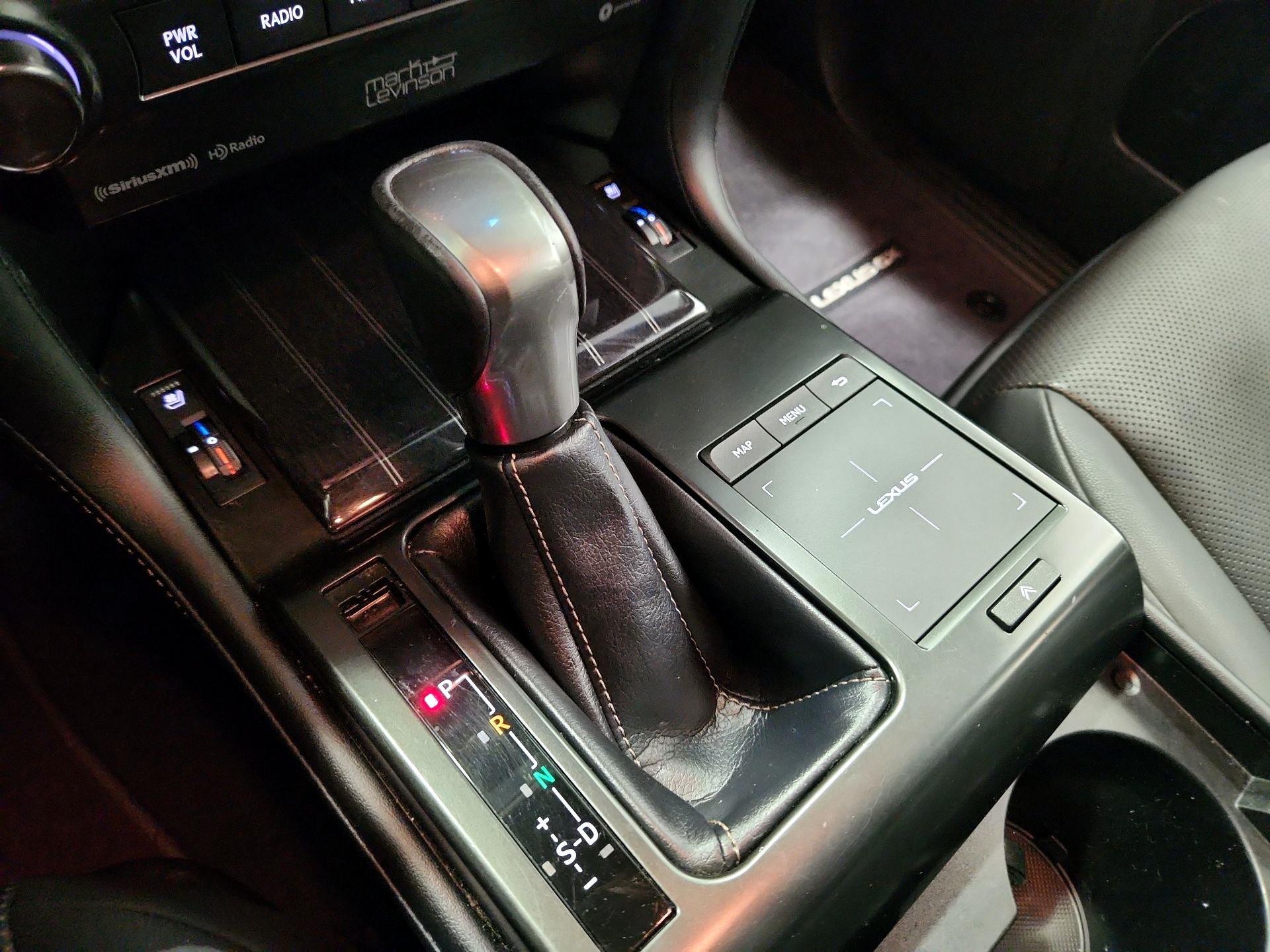 Thumbnail: 2023 Lexus GX - 18