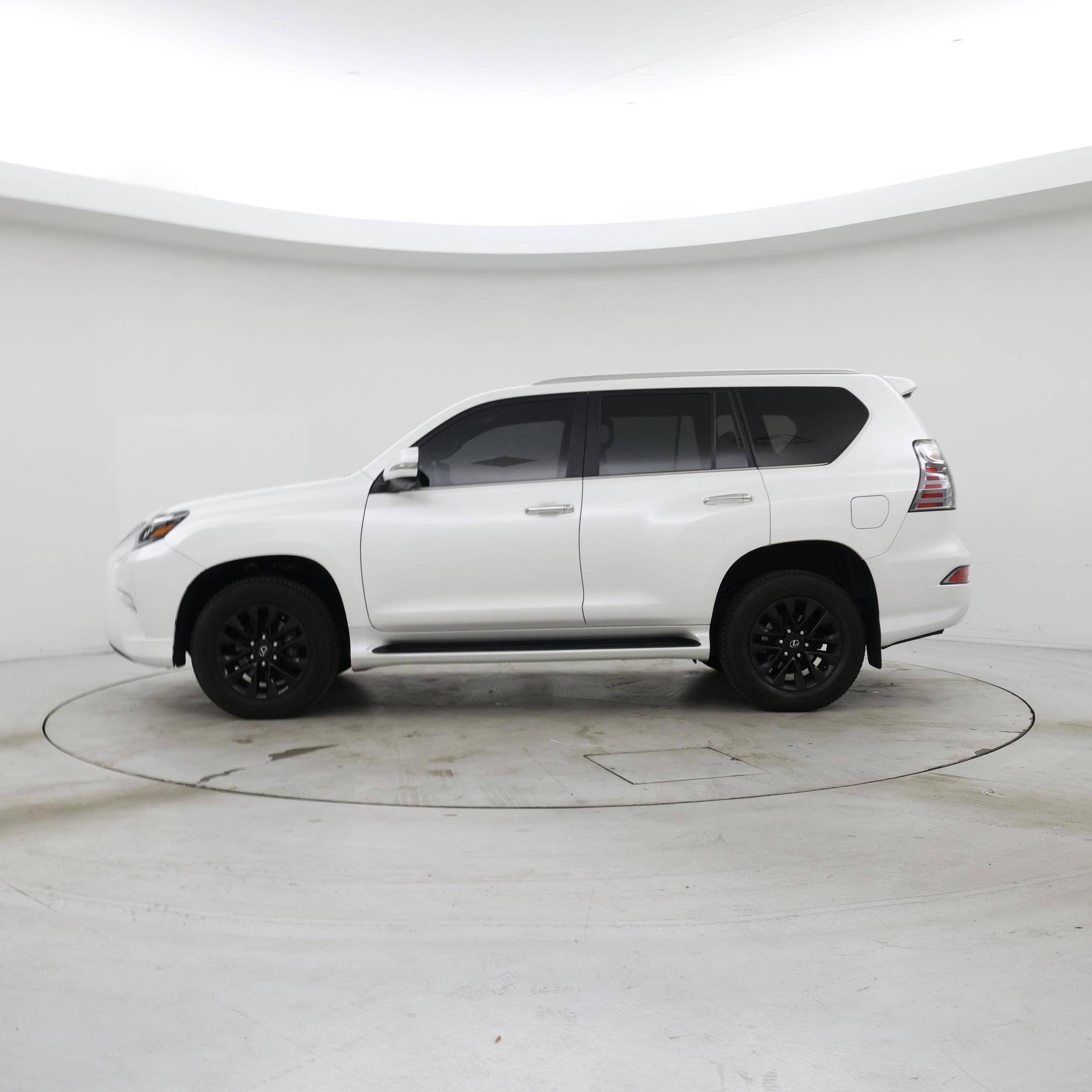 Thumbnail: 2023 Lexus GX - 3