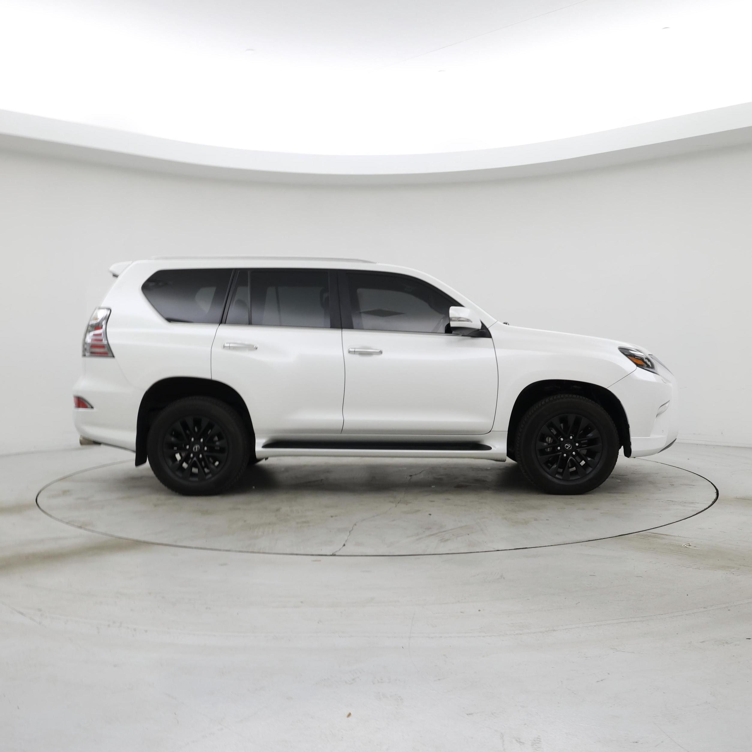 Thumbnail: 2023 Lexus GX - 7