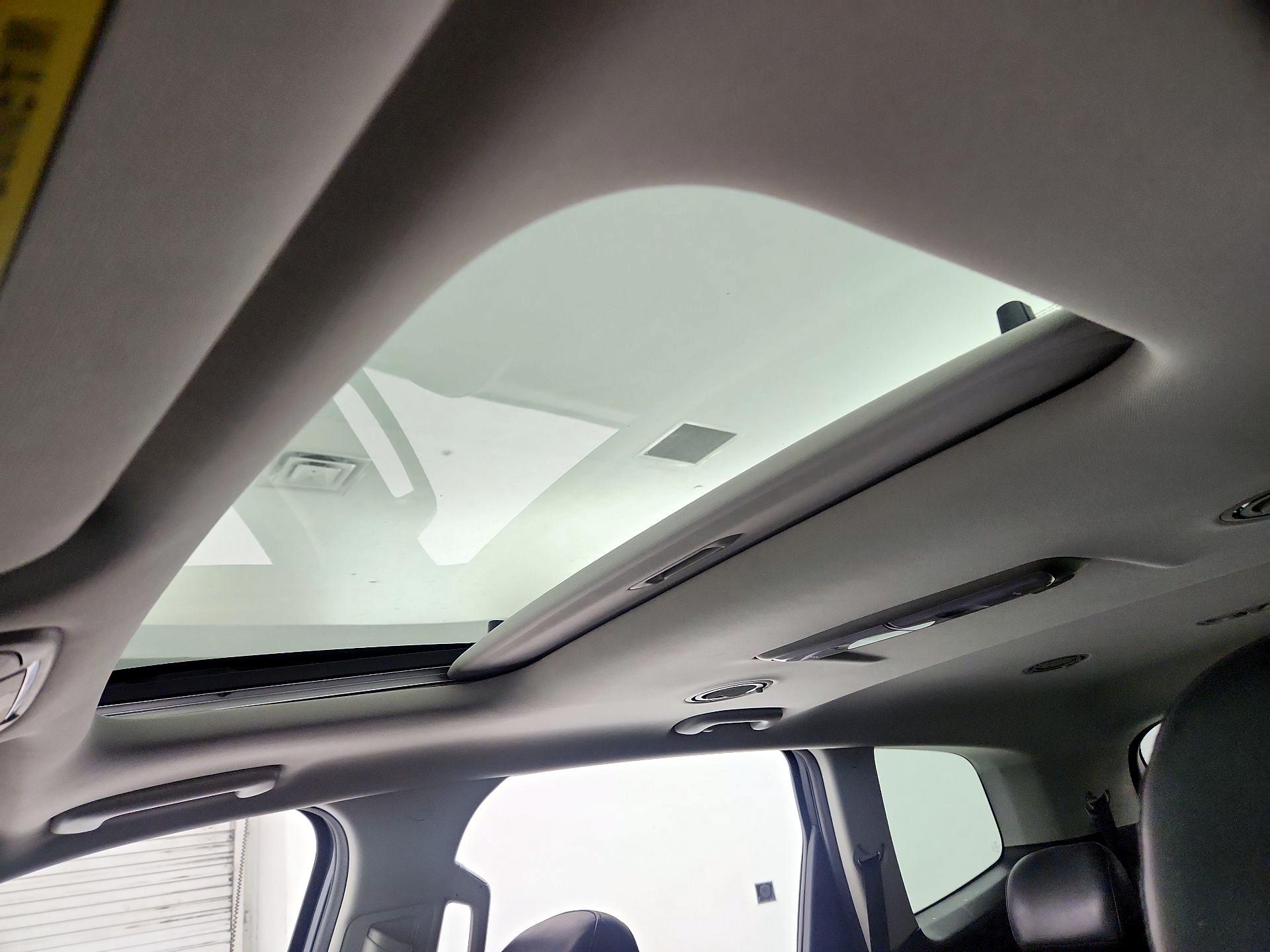 Thumbnail: 2020 Kia Telluride - 19