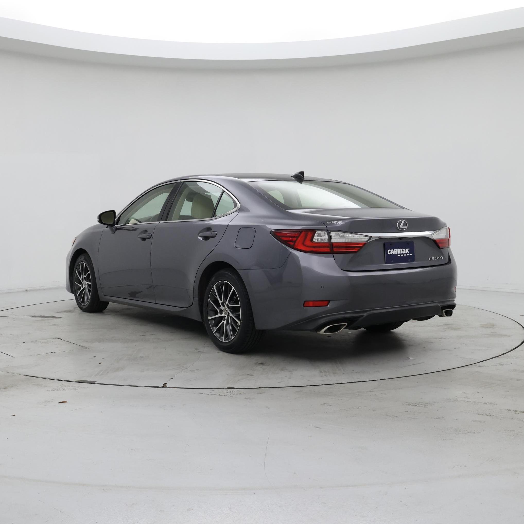 Thumbnail: 2016 Lexus ES - 2