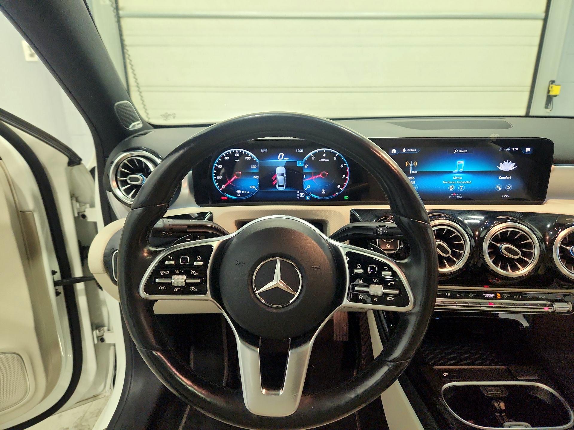 Thumbnail: 2021 Mercedes-Benz A-Class - 10