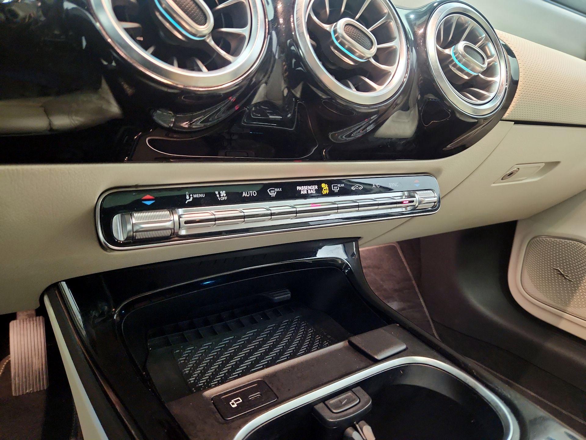 Thumbnail: 2021 Mercedes-Benz A-Class - 16