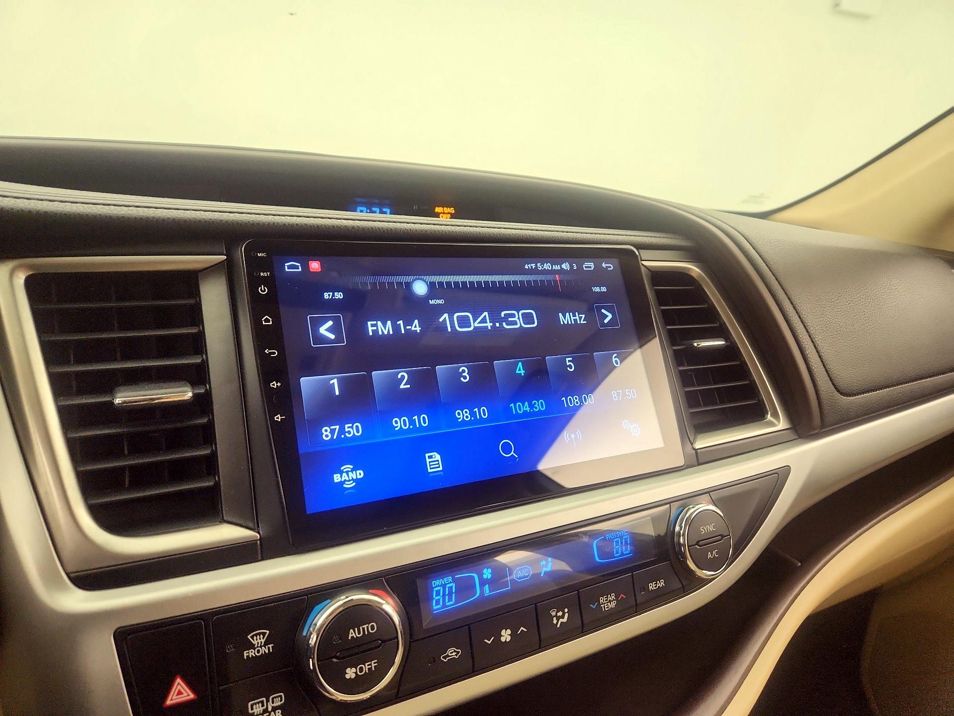 Thumbnail: 2018 Toyota Highlander - 15