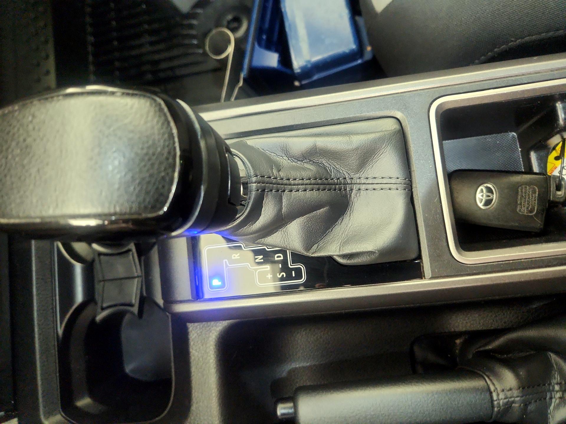 Thumbnail: 2023 Toyota Tacoma - 15