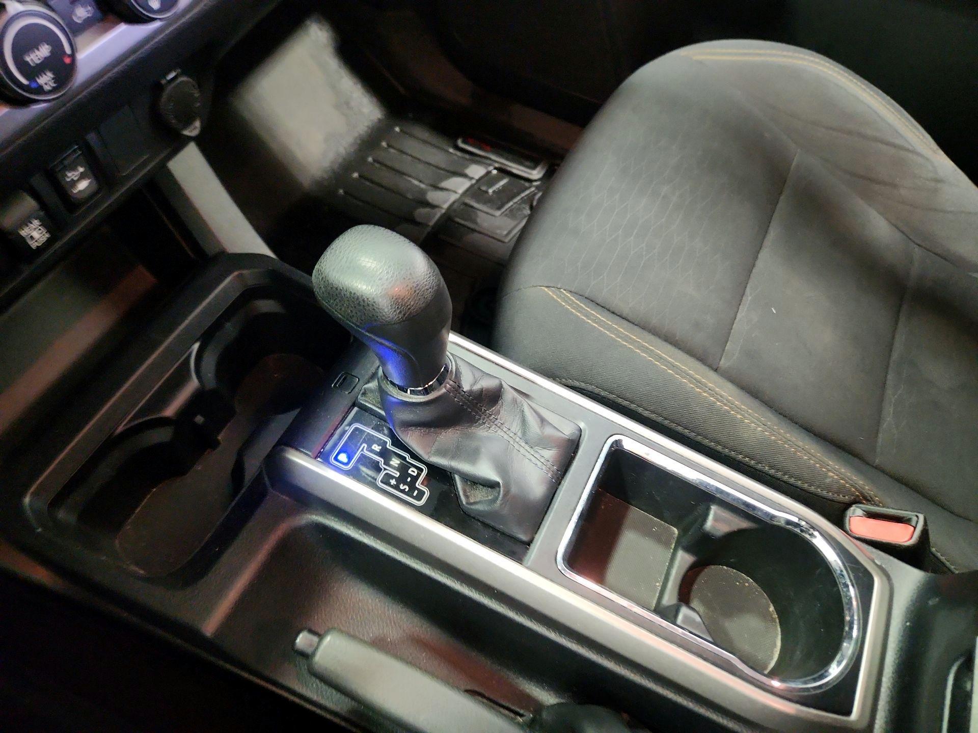 Thumbnail: 2019 Toyota Tacoma - 17