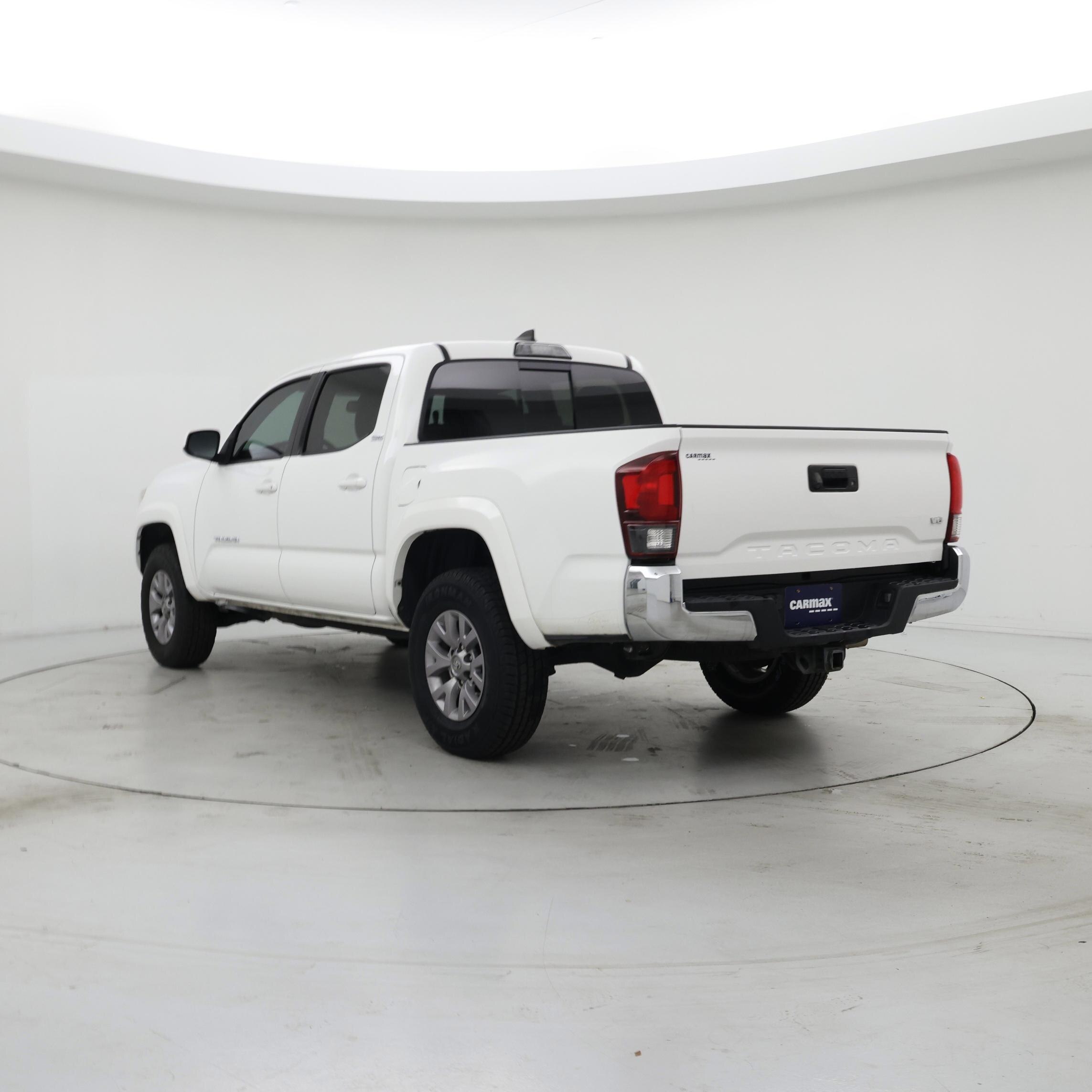 Thumbnail: 2019 Toyota Tacoma - 2