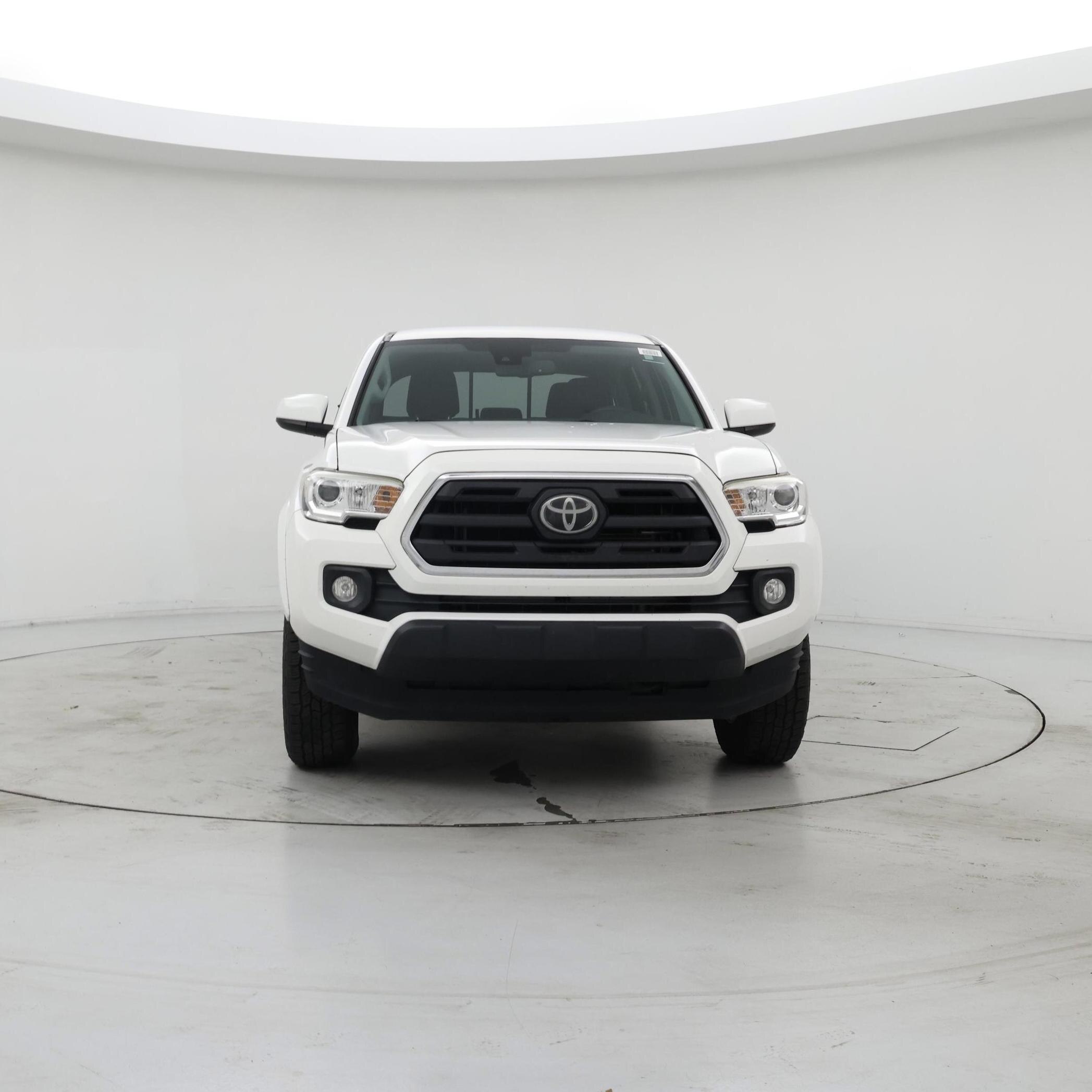 Thumbnail: 2019 Toyota Tacoma - 5