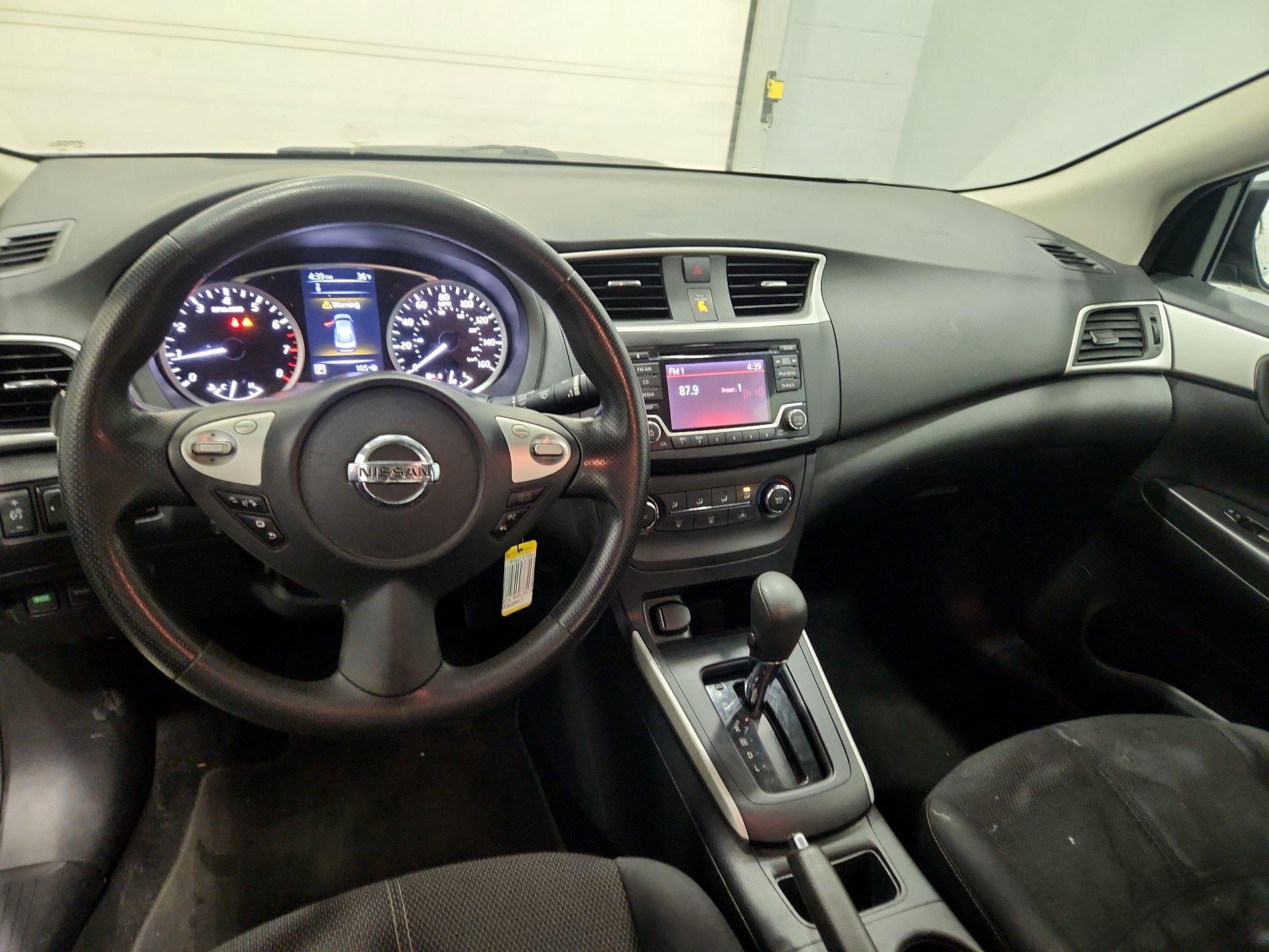 Thumbnail: 2018 Nissan Sentra - 9