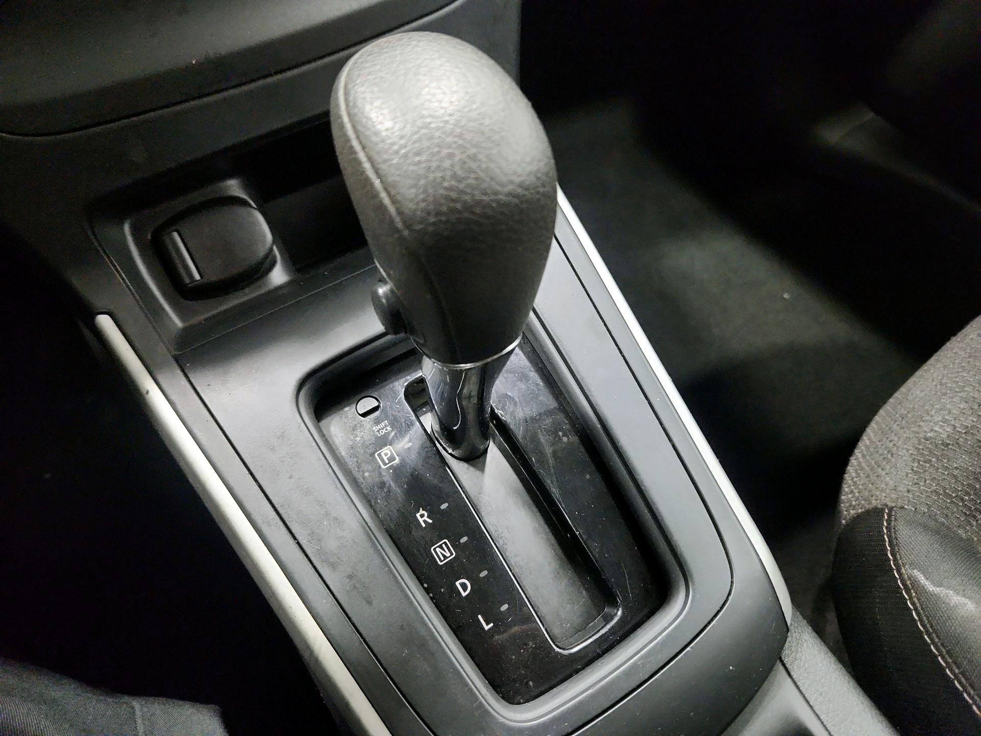 Thumbnail: 2018 Nissan Sentra - 17