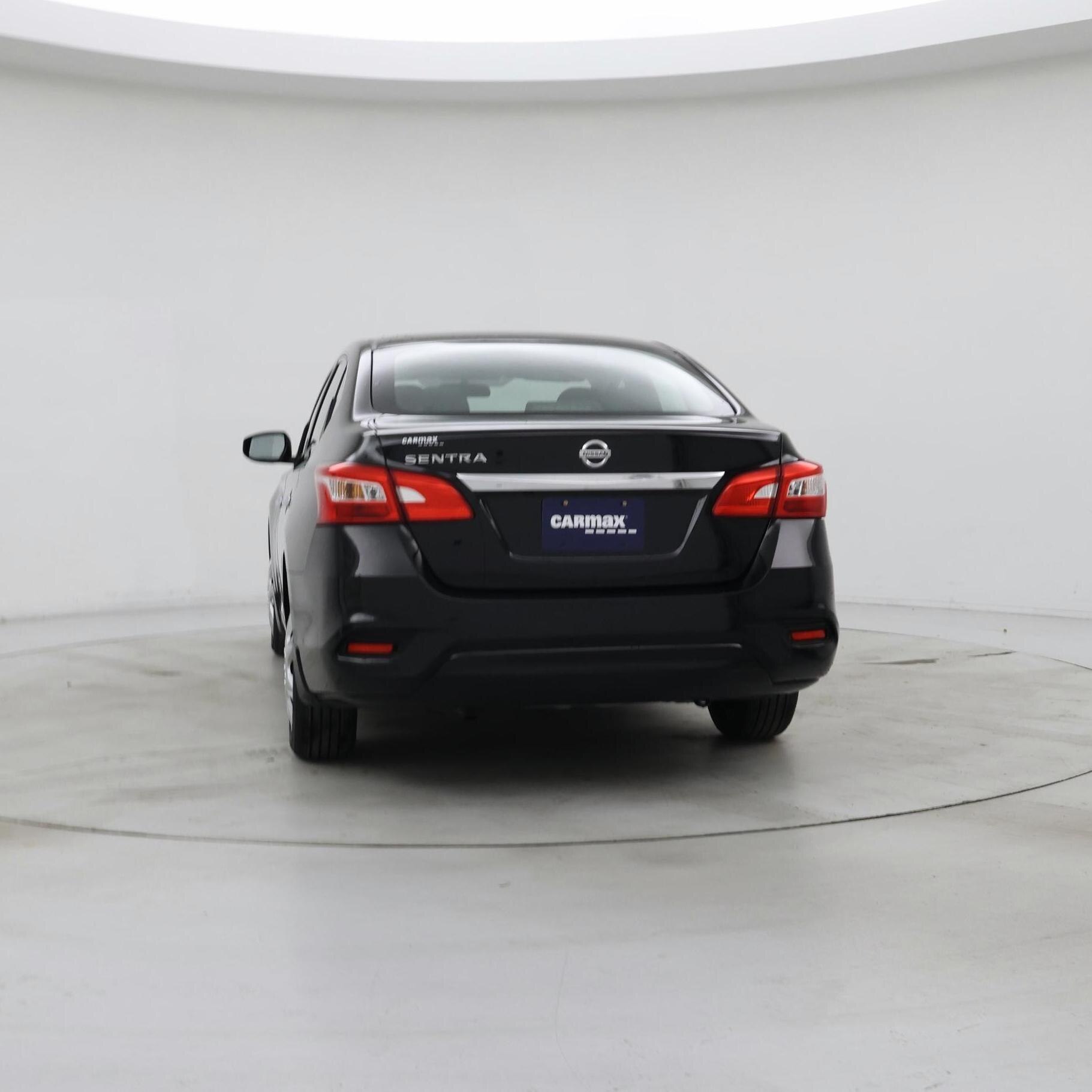 Thumbnail: 2018 Nissan Sentra - 6