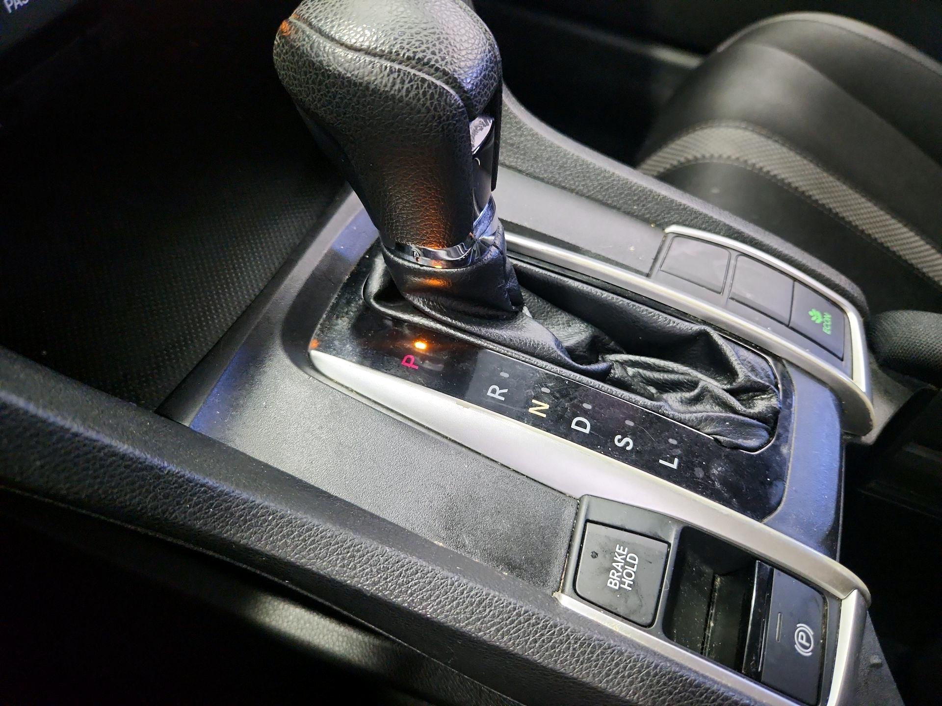 Thumbnail: 2019 Honda Civic - 17