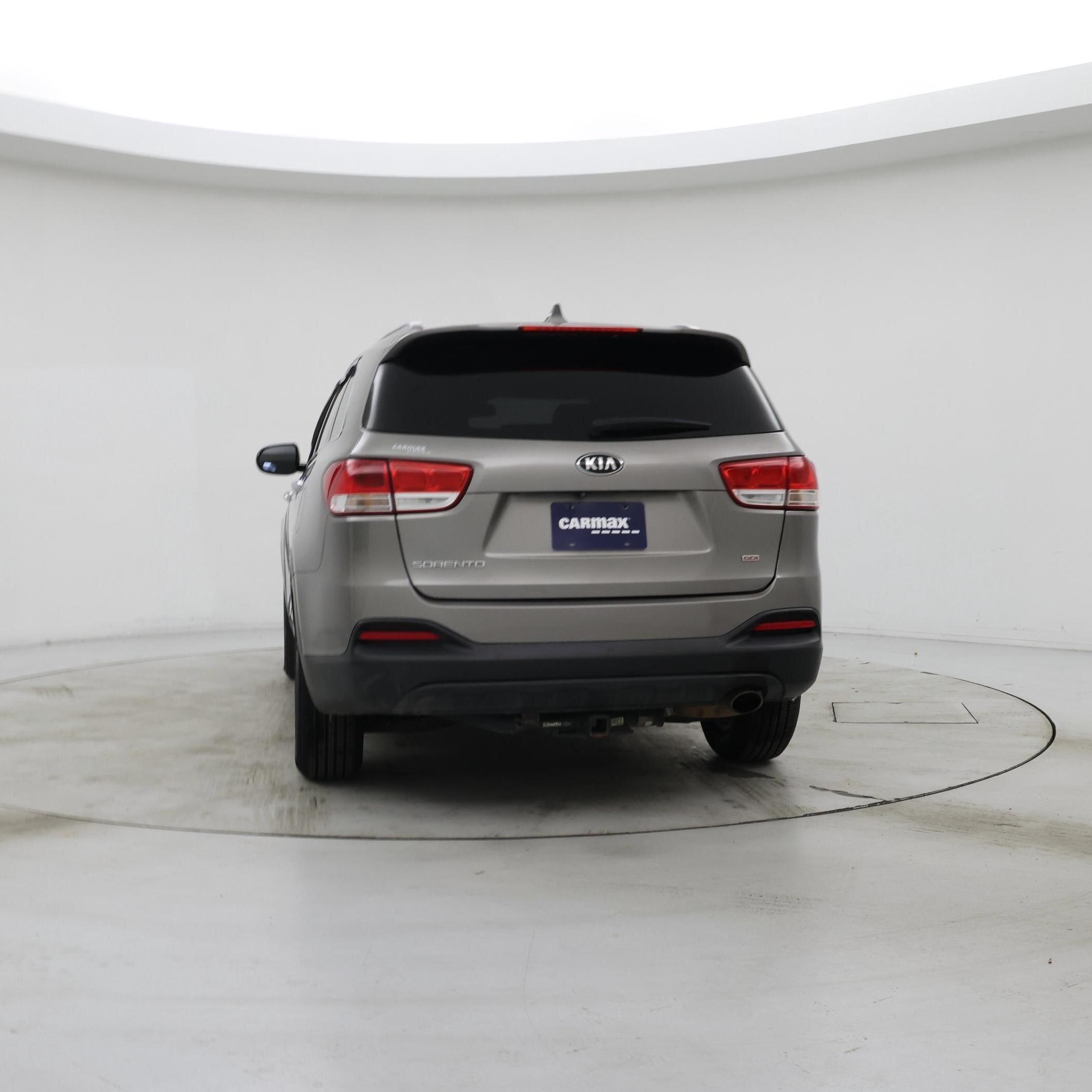 Thumbnail: 2016 Kia Sorento - 6