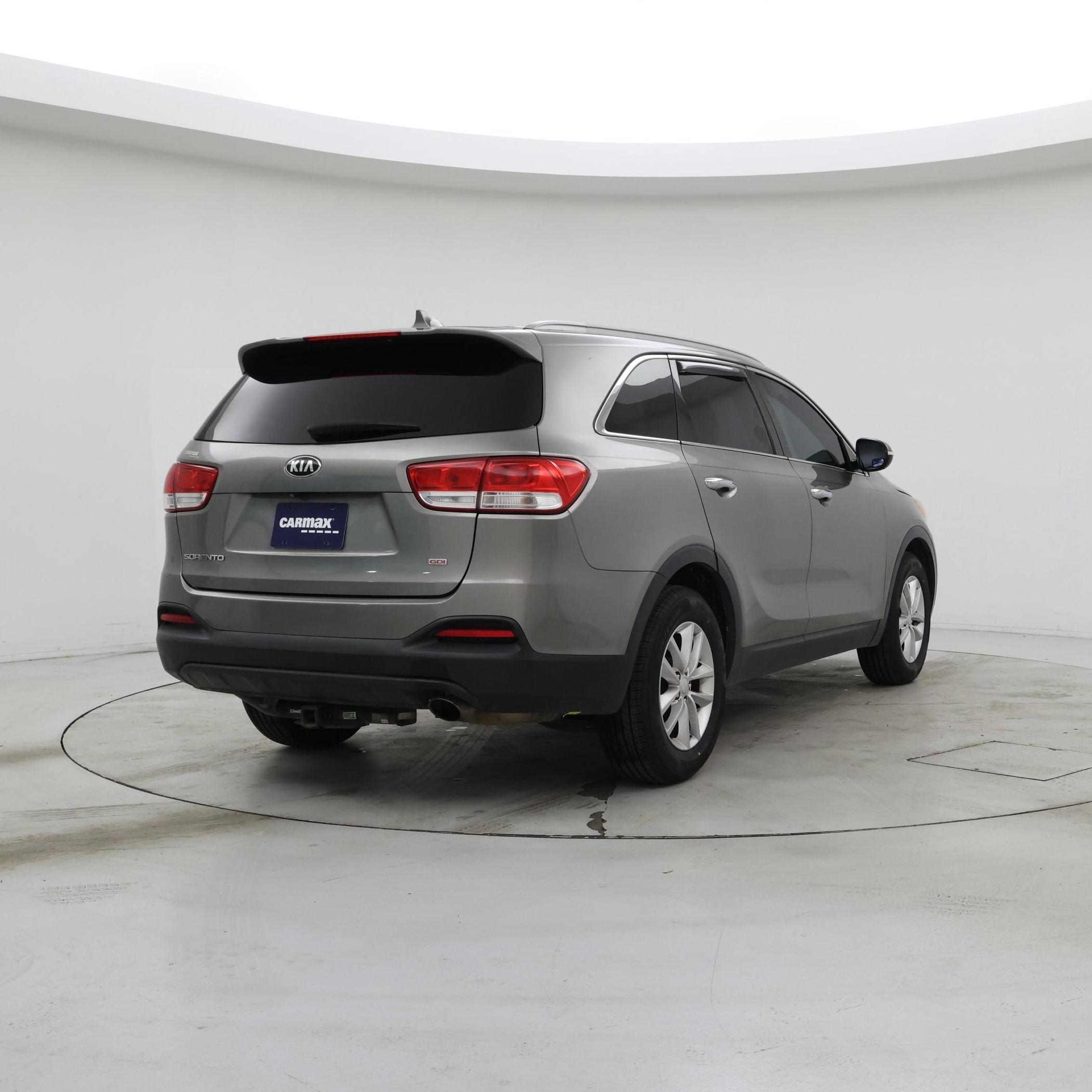 Thumbnail: 2016 Kia Sorento - 8