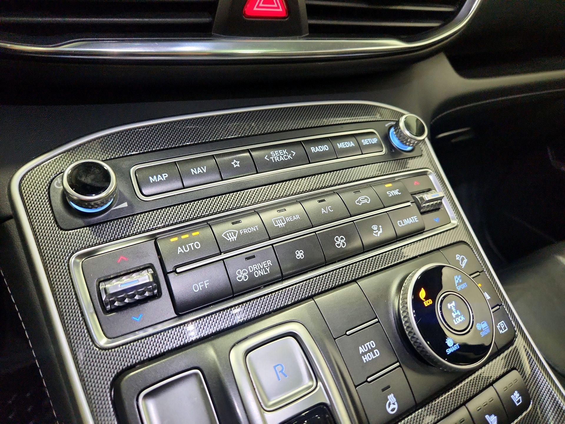 Thumbnail: 2022 Hyundai Santa Fe - 17