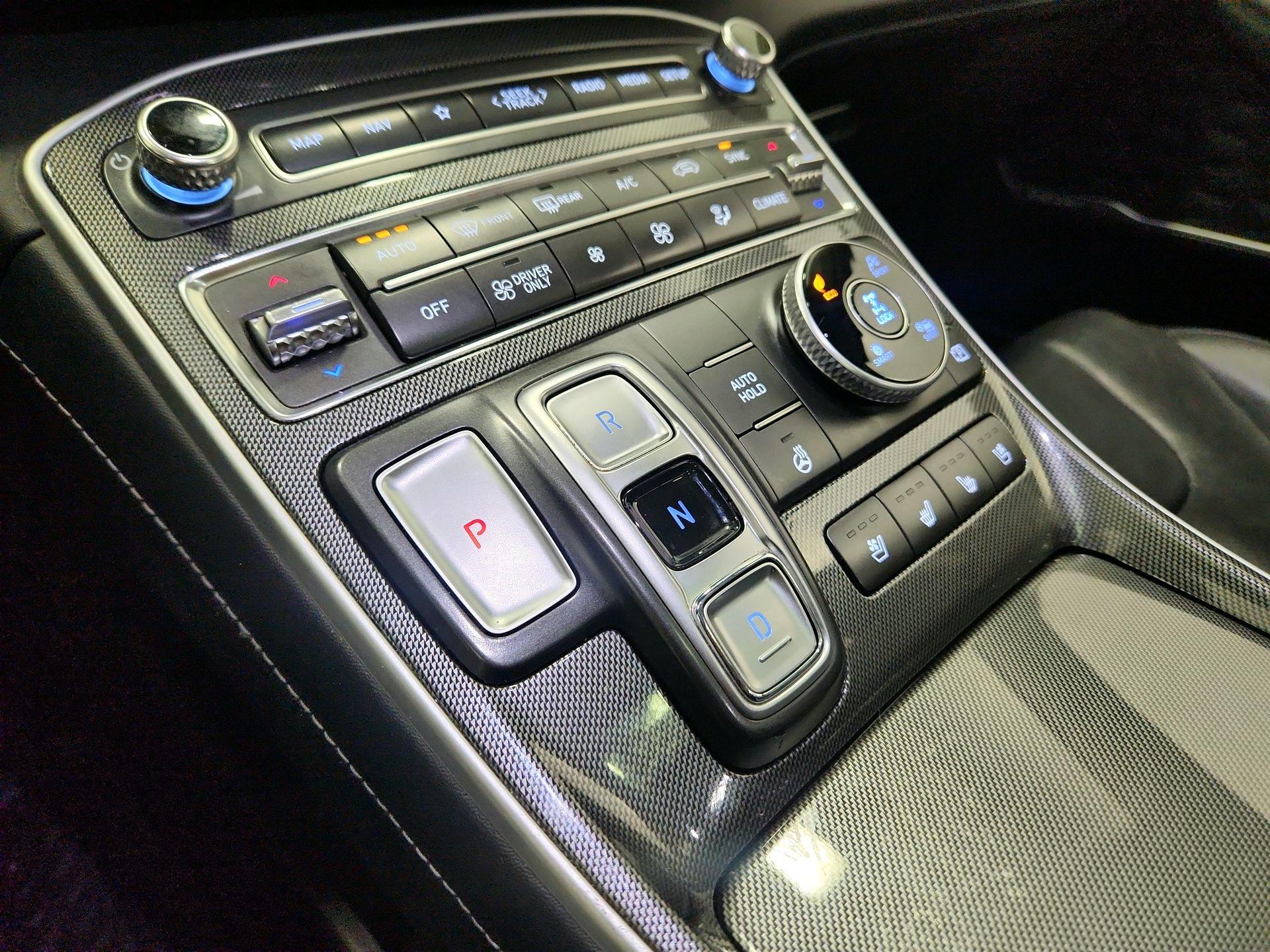 Thumbnail: 2022 Hyundai Santa Fe - 18