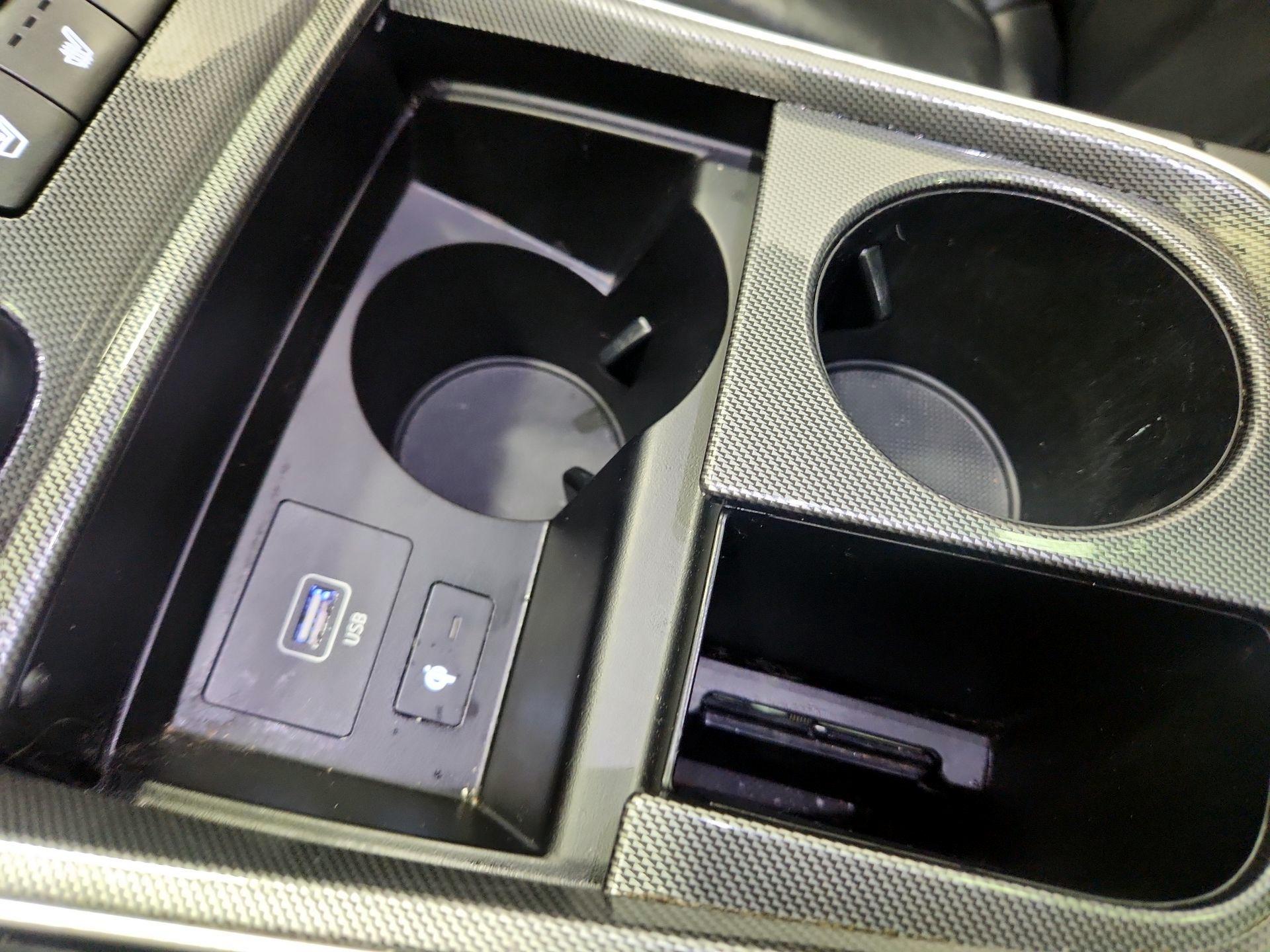 Thumbnail: 2022 Hyundai Santa Fe - 19