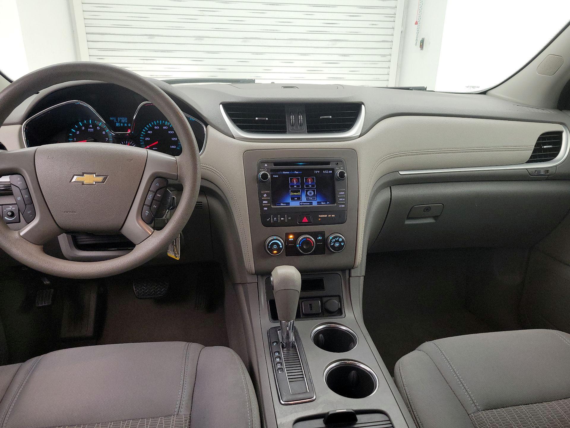 Thumbnail: 2017 Chevrolet Traverse - 9