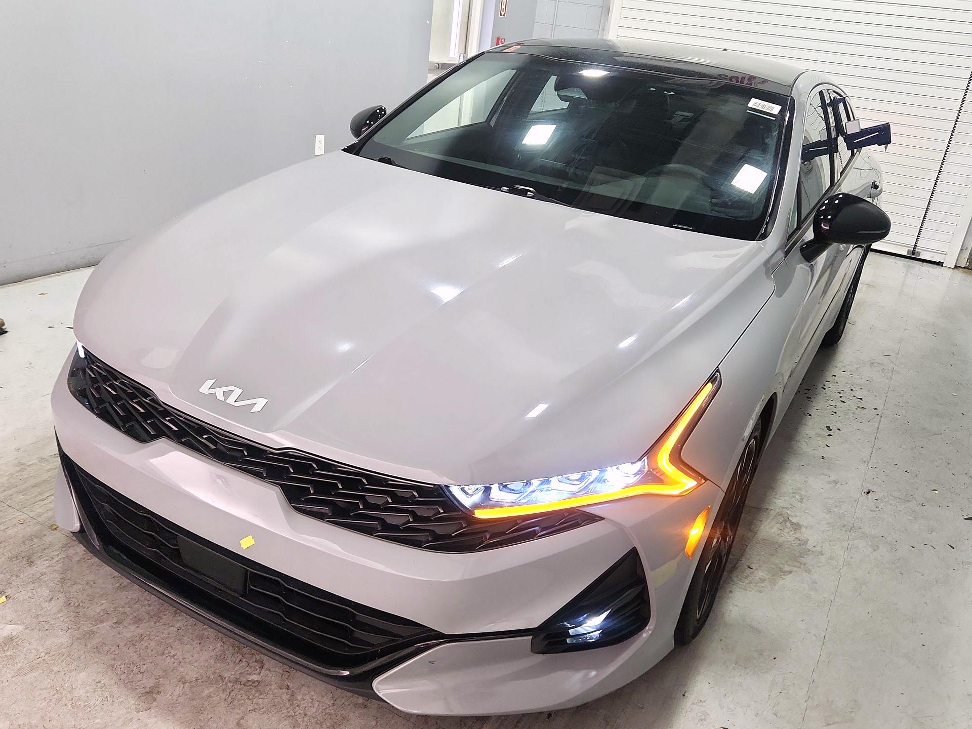 Thumbnail: 2022 Kia K5 - 3