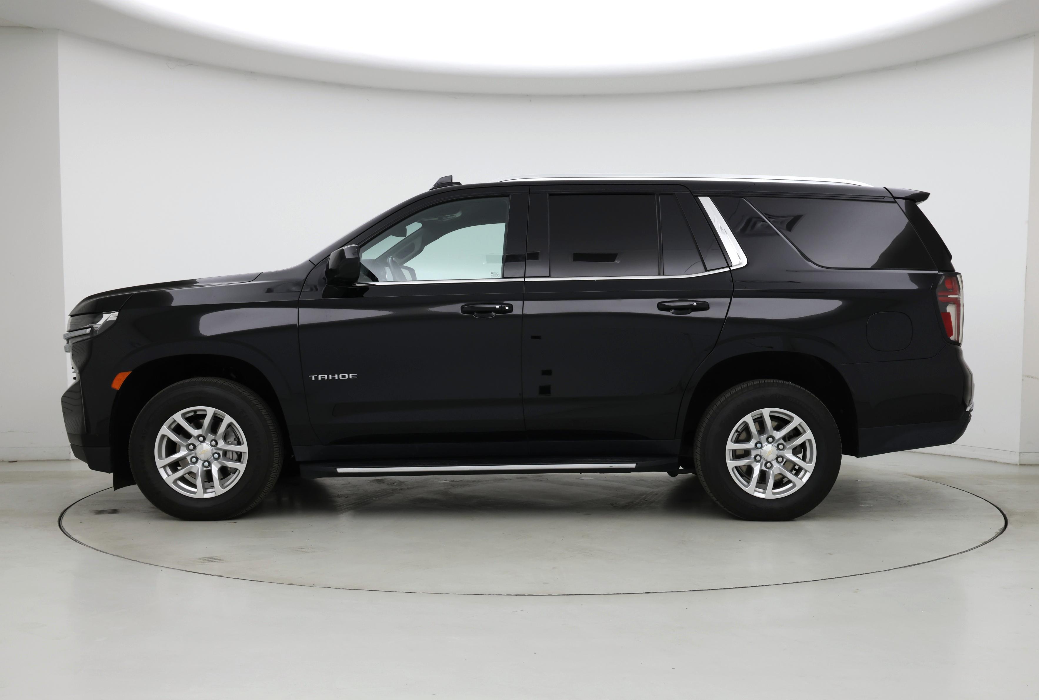 Thumbnail: 2021 Chevrolet Tahoe - 3